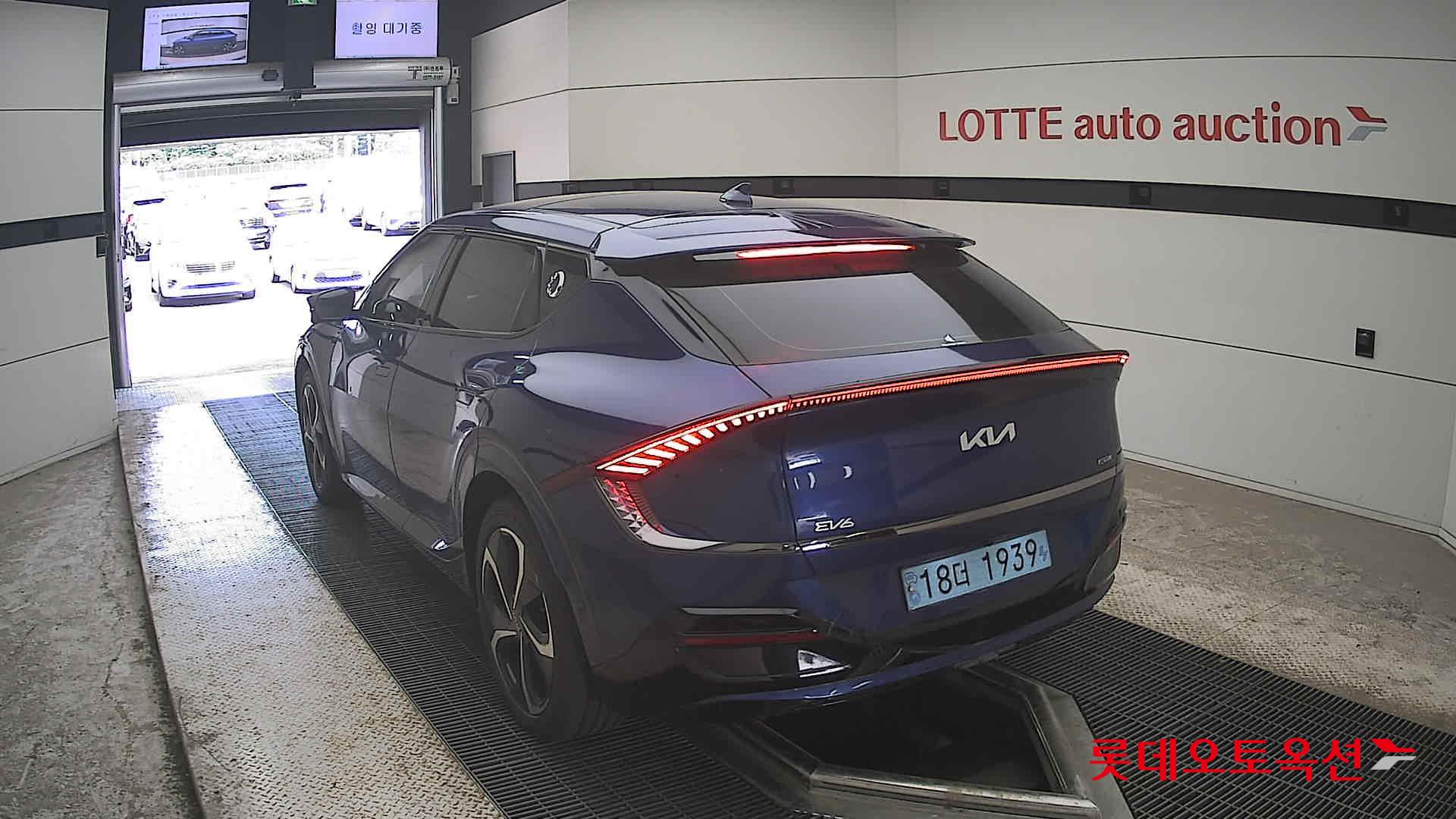 2022 - kia ev6