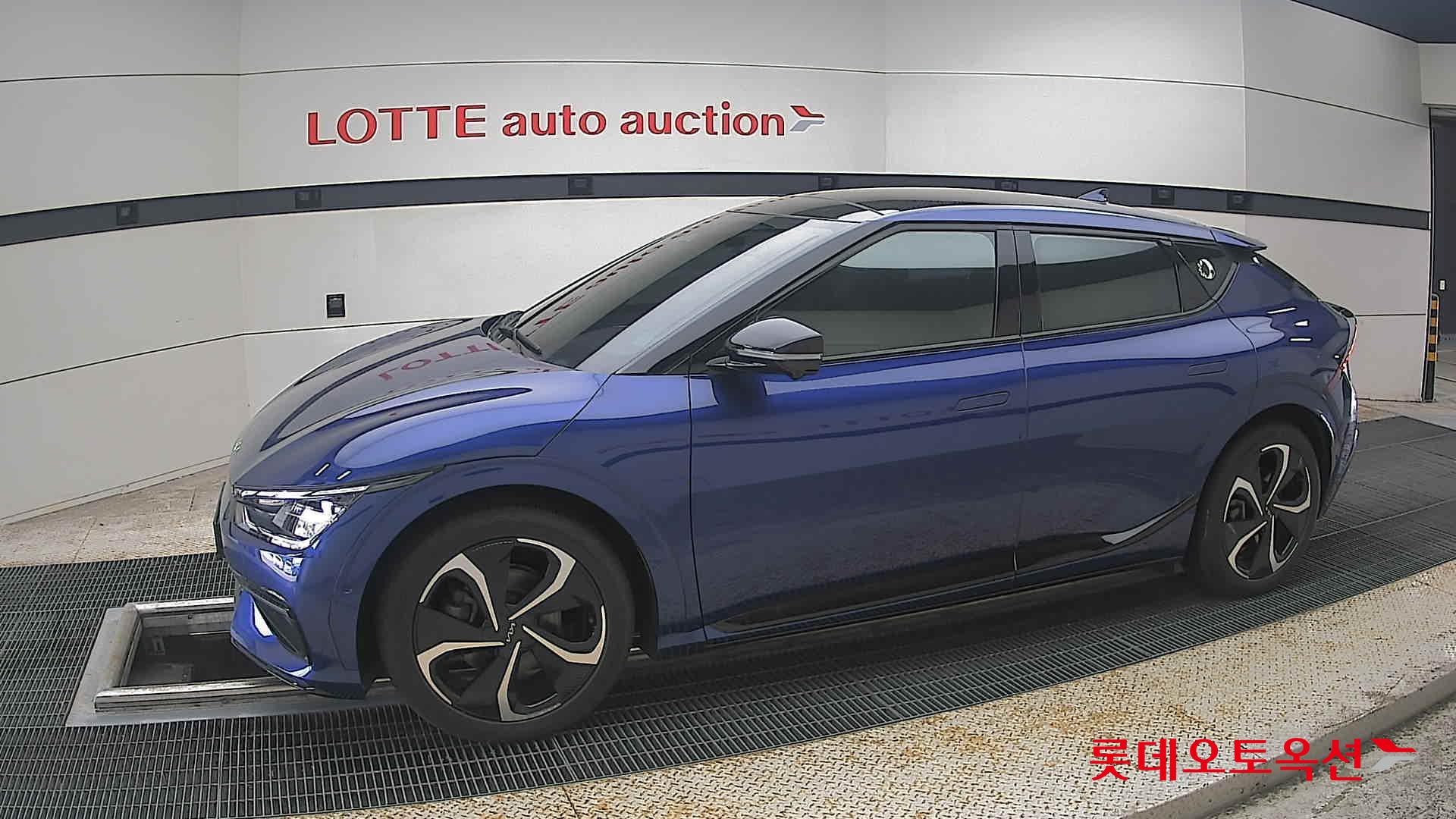 2022 - kia ev6