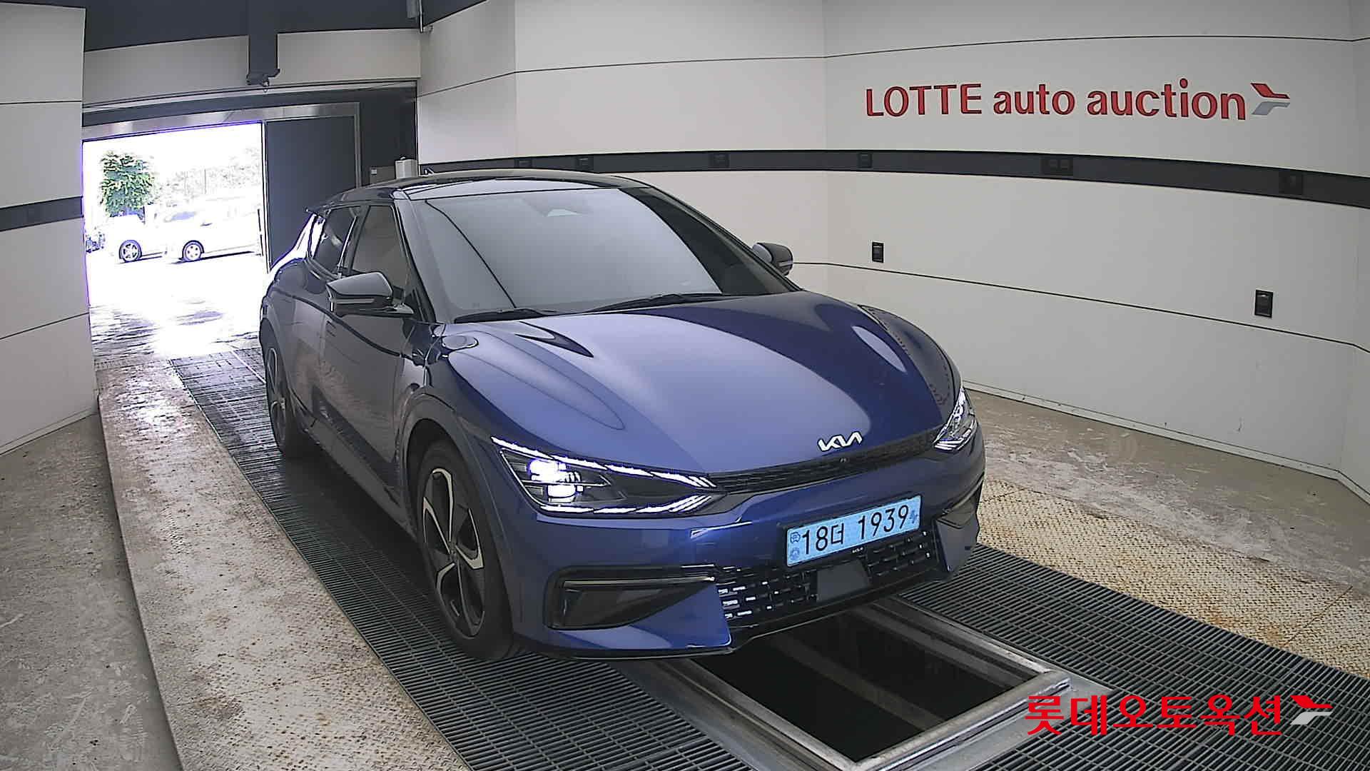 2022 - kia ev6