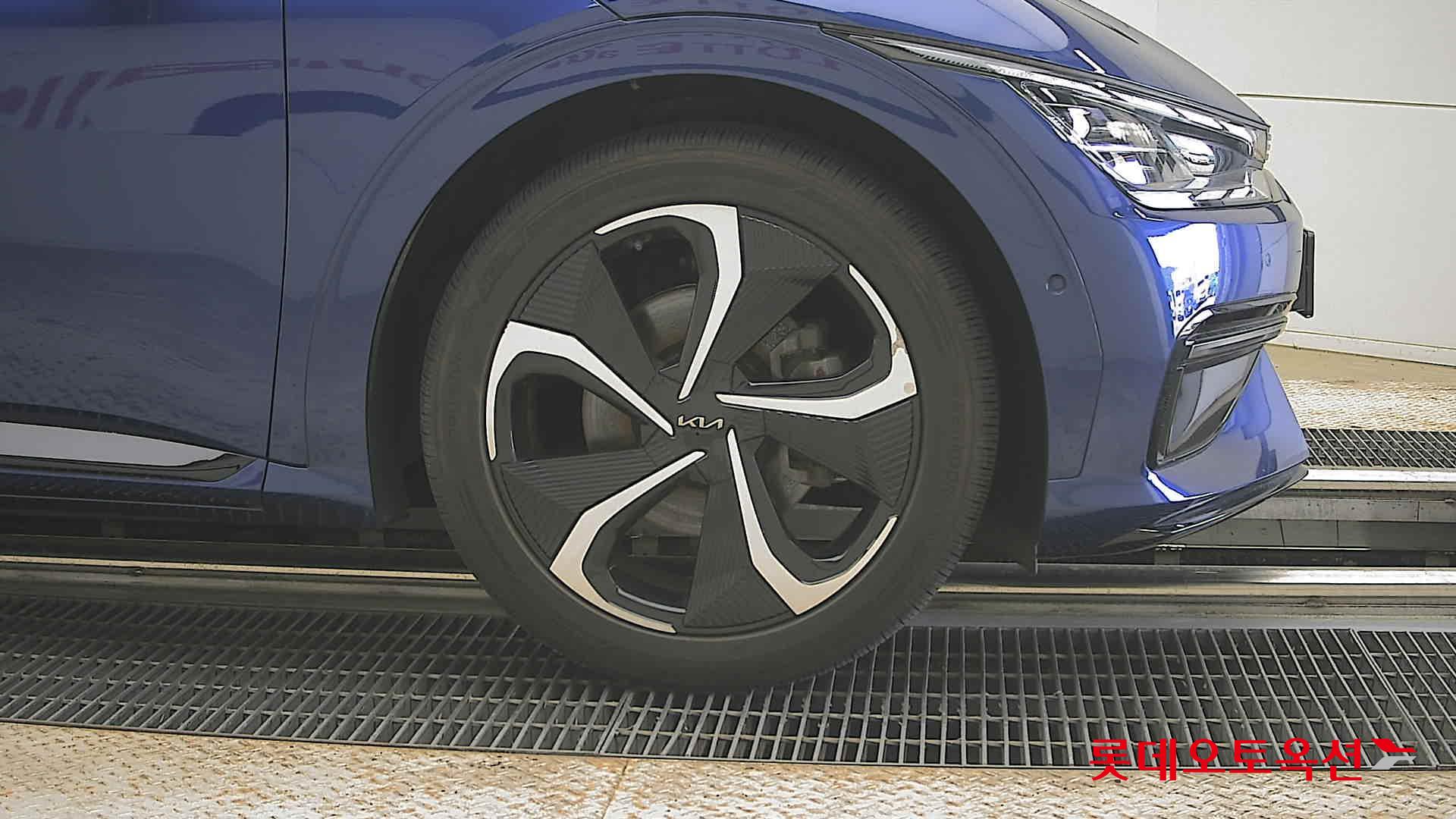 2022 - kia ev6
