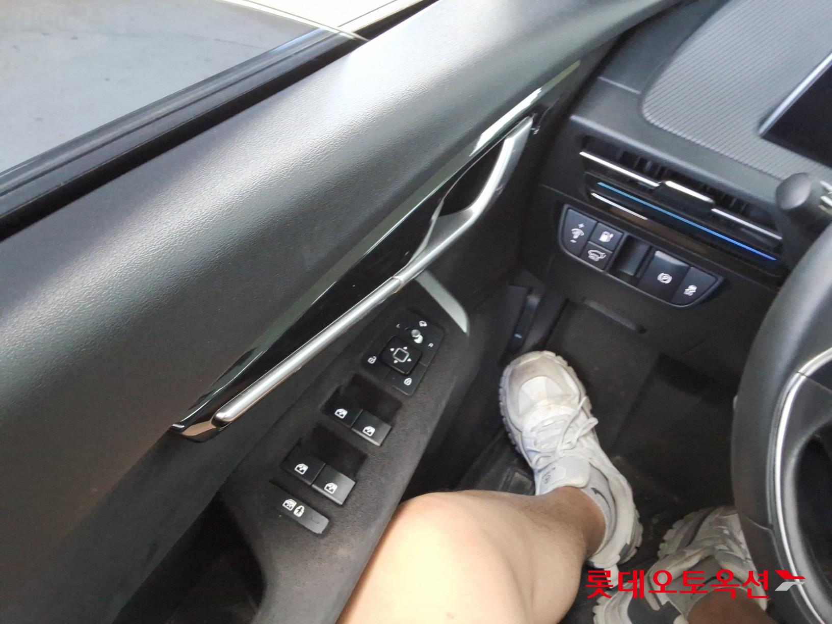2022 - kia ev6