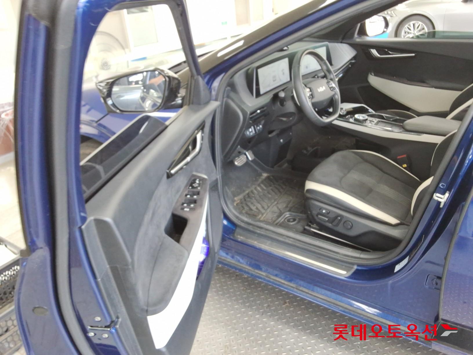 2022 - kia ev6