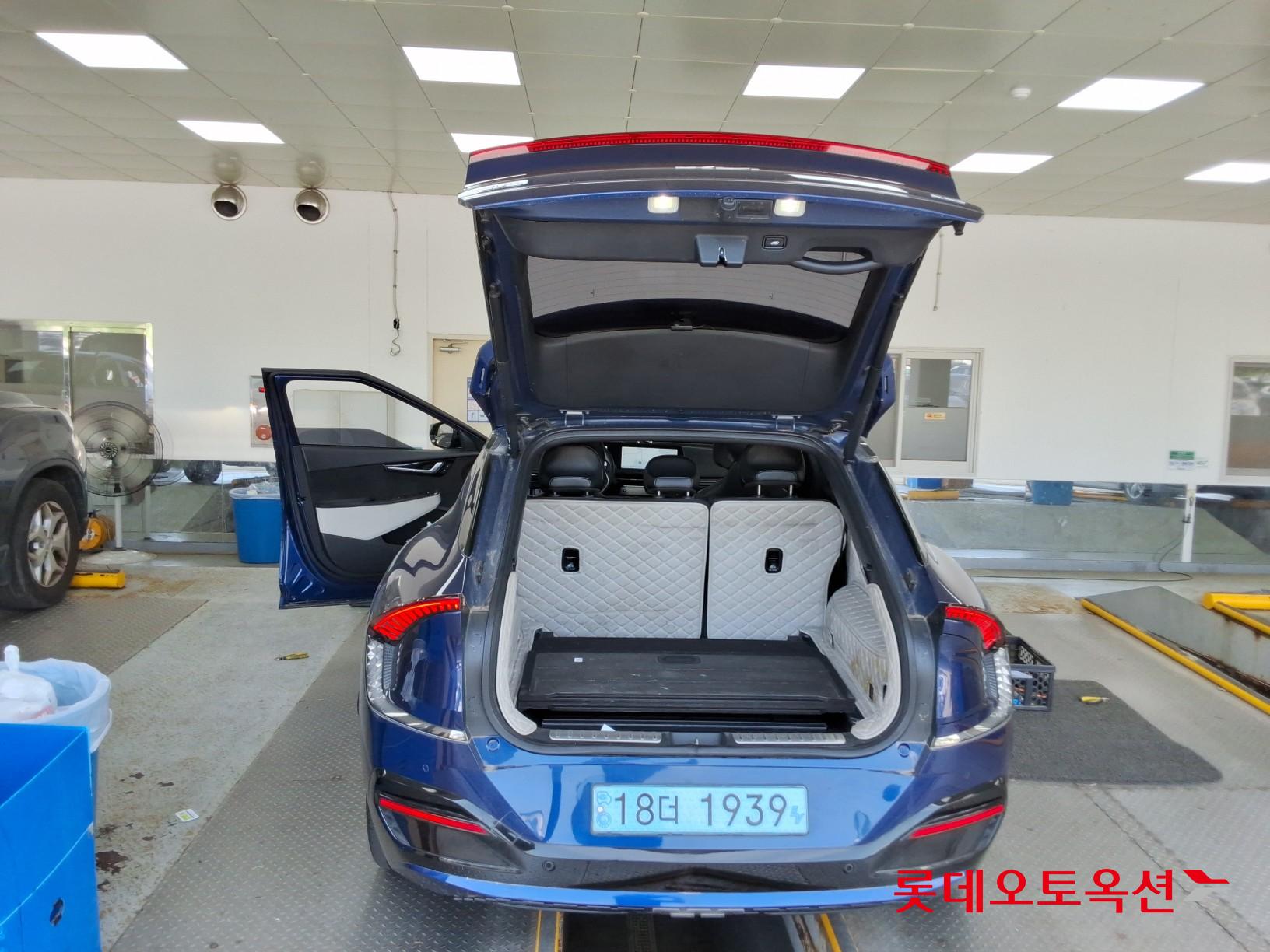 2022 - kia ev6