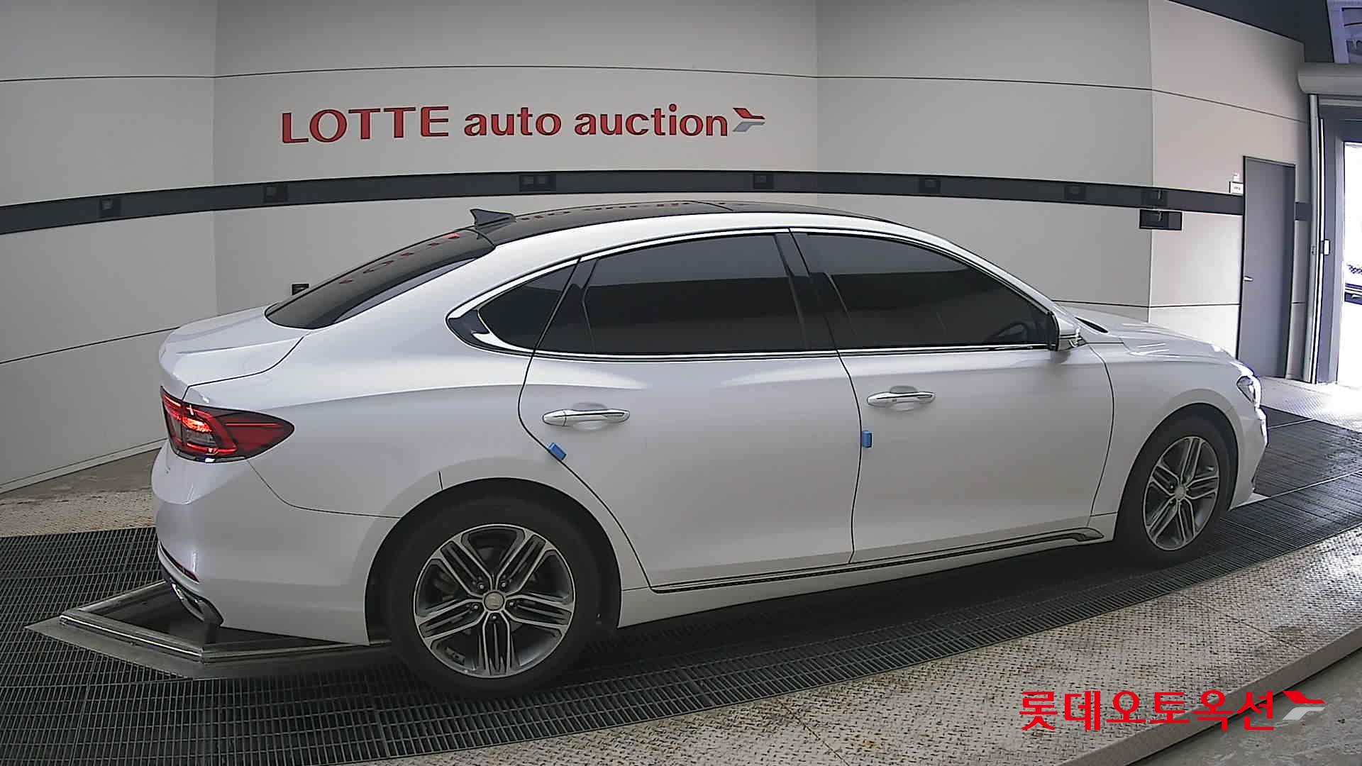 2019 - hyundai grandeur