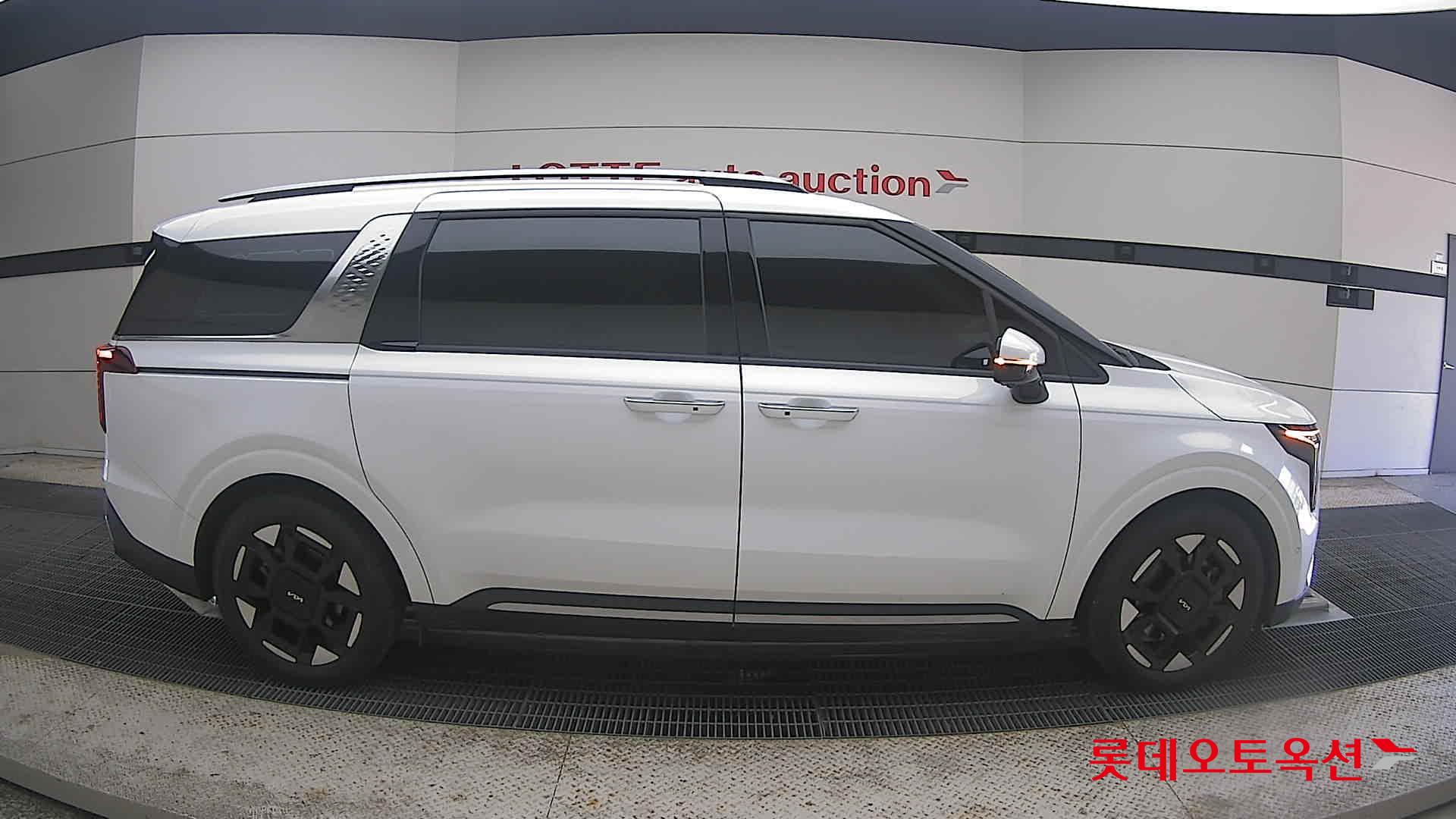 2024 - kia carnival