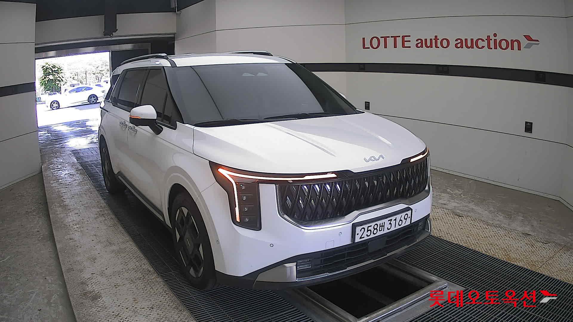 2024 - kia carnival