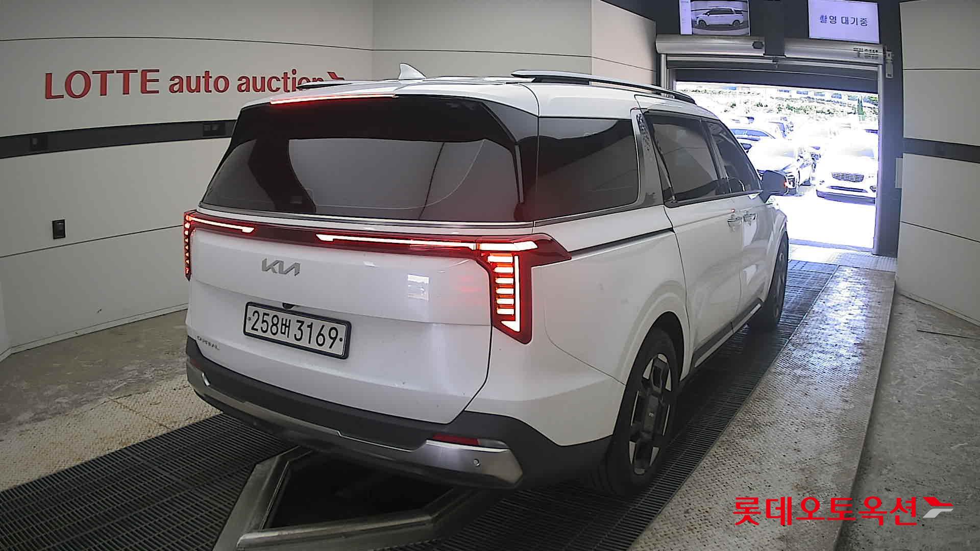 2024 - kia carnival