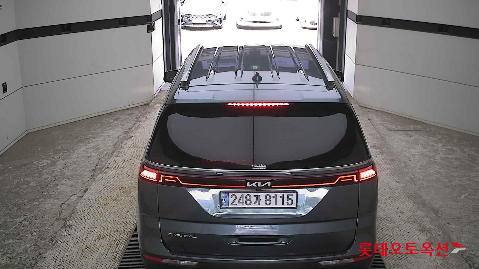 2023 - kia carnival