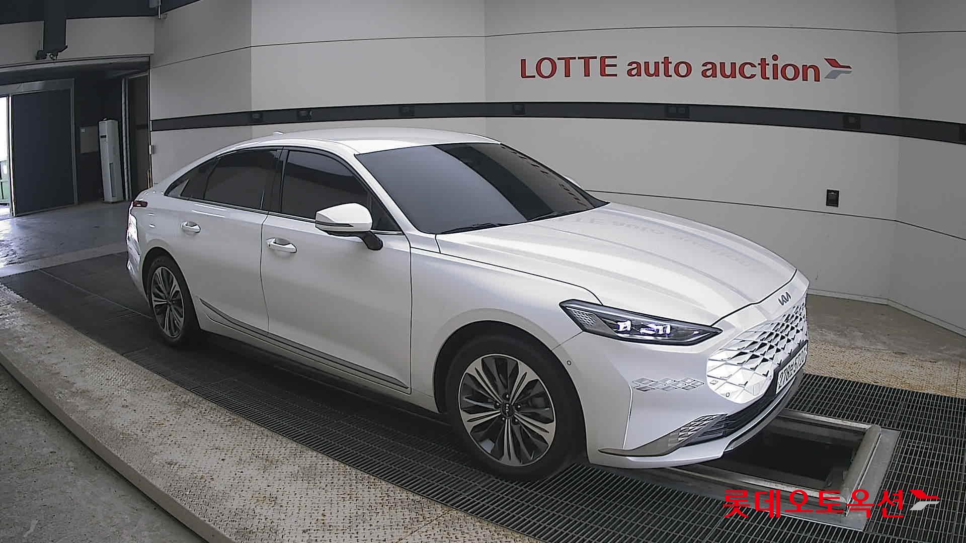 2023 - kia k8