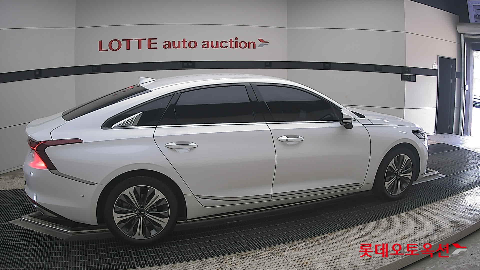 2023 - kia k8