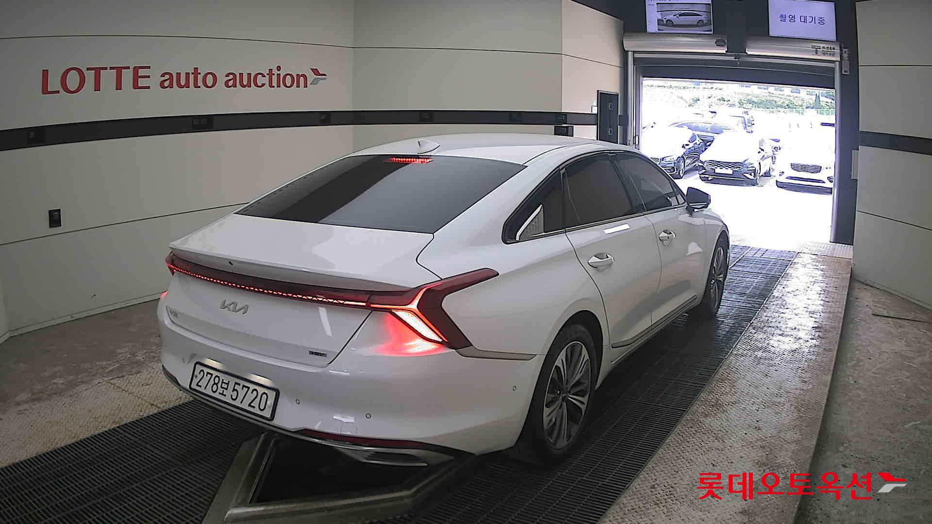 2023 - kia k8