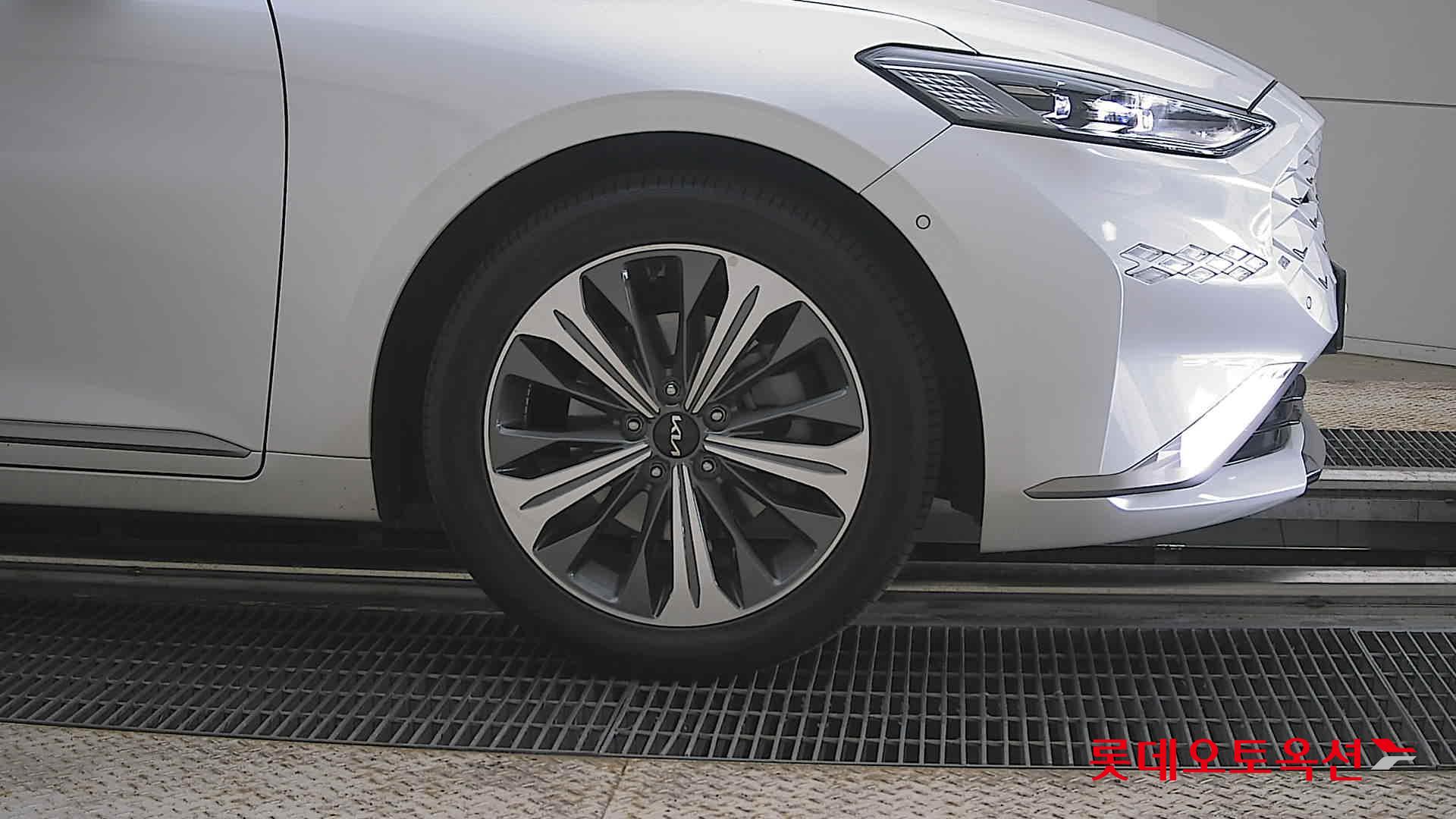 2023 - kia k8