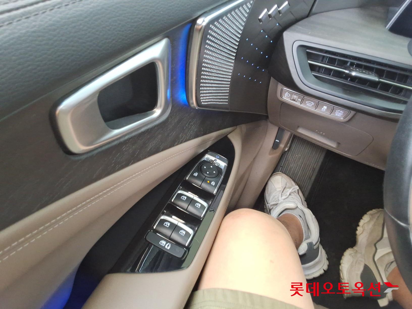 2023 - kia k8