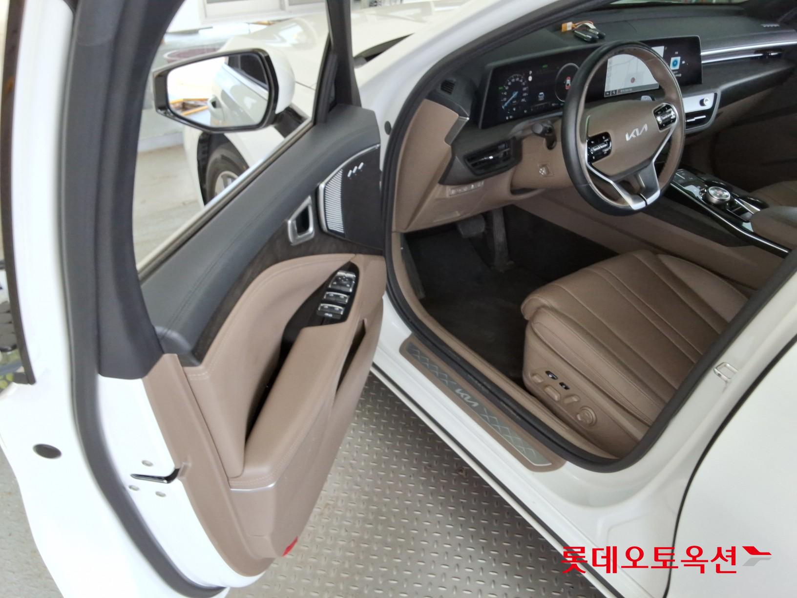 2023 - kia k8