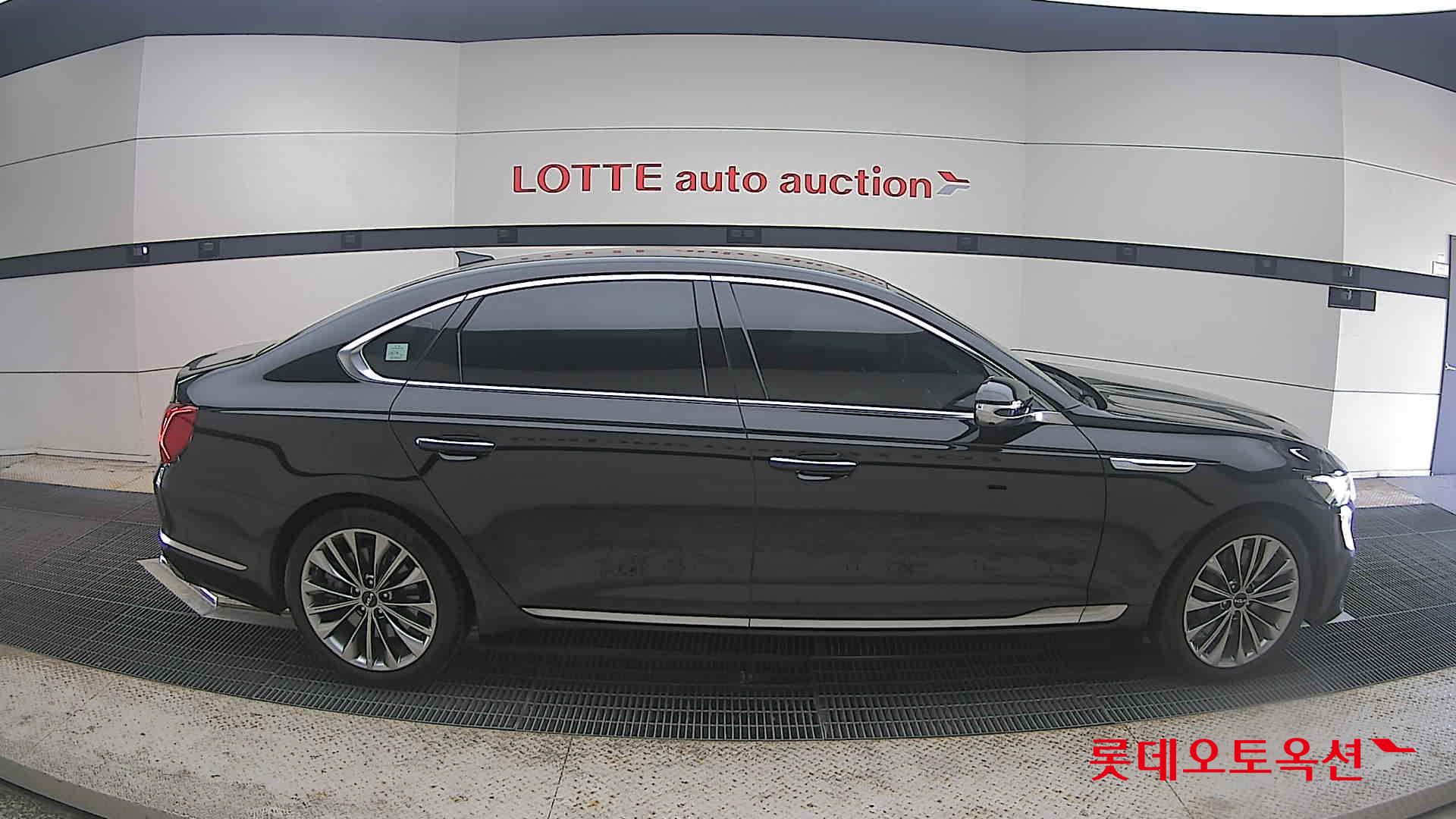 2022 - kia k9