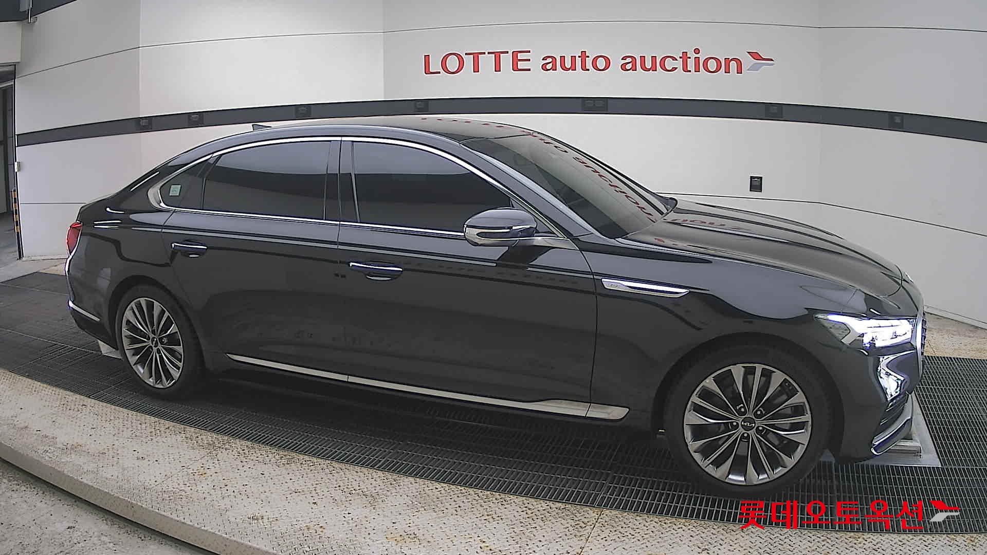 2022 - kia k9