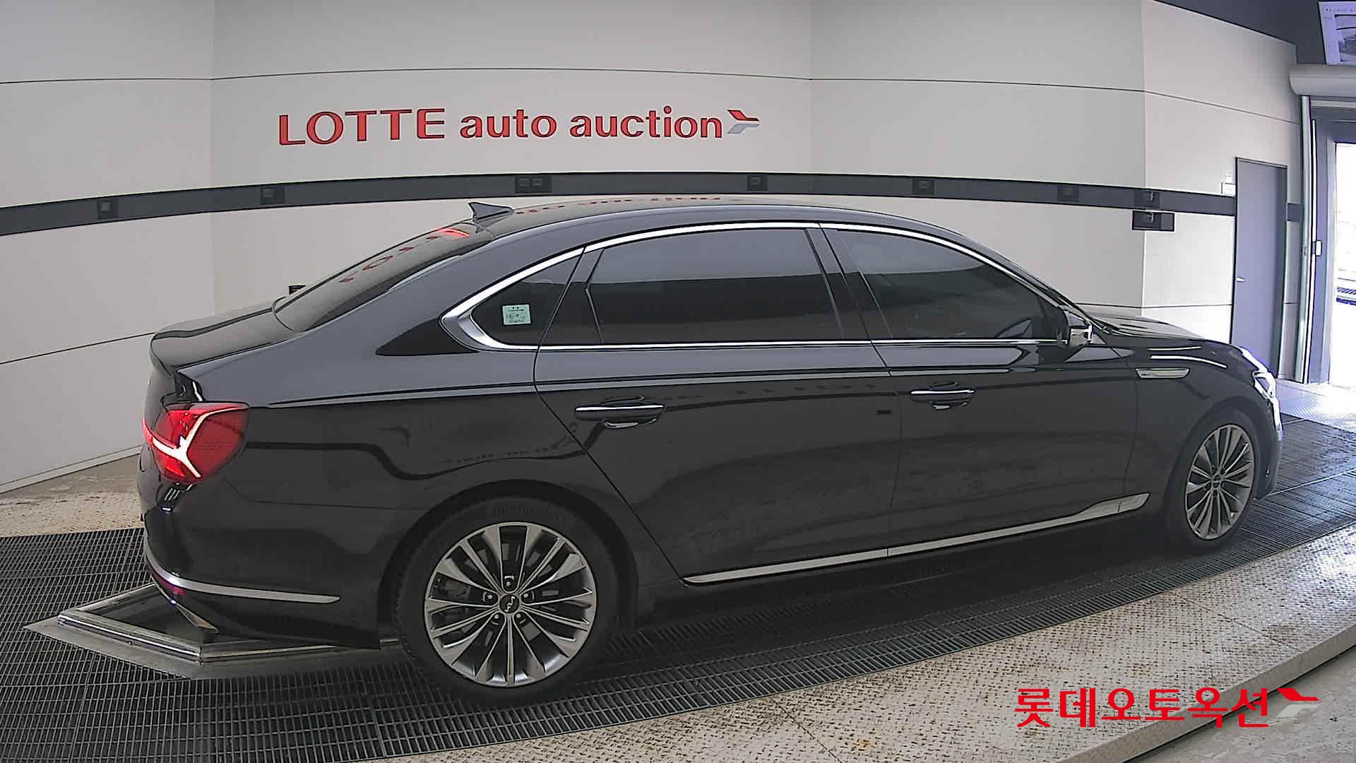 2022 - kia k9