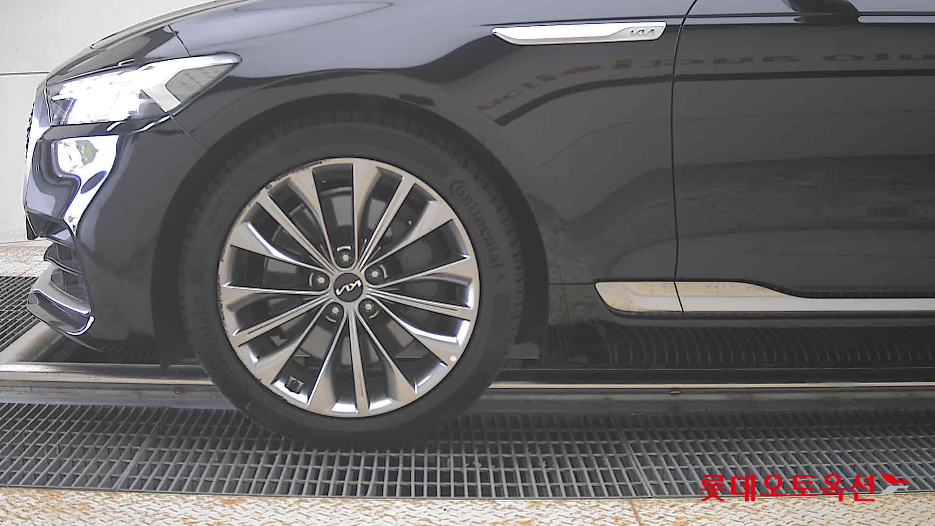2022 - kia k9