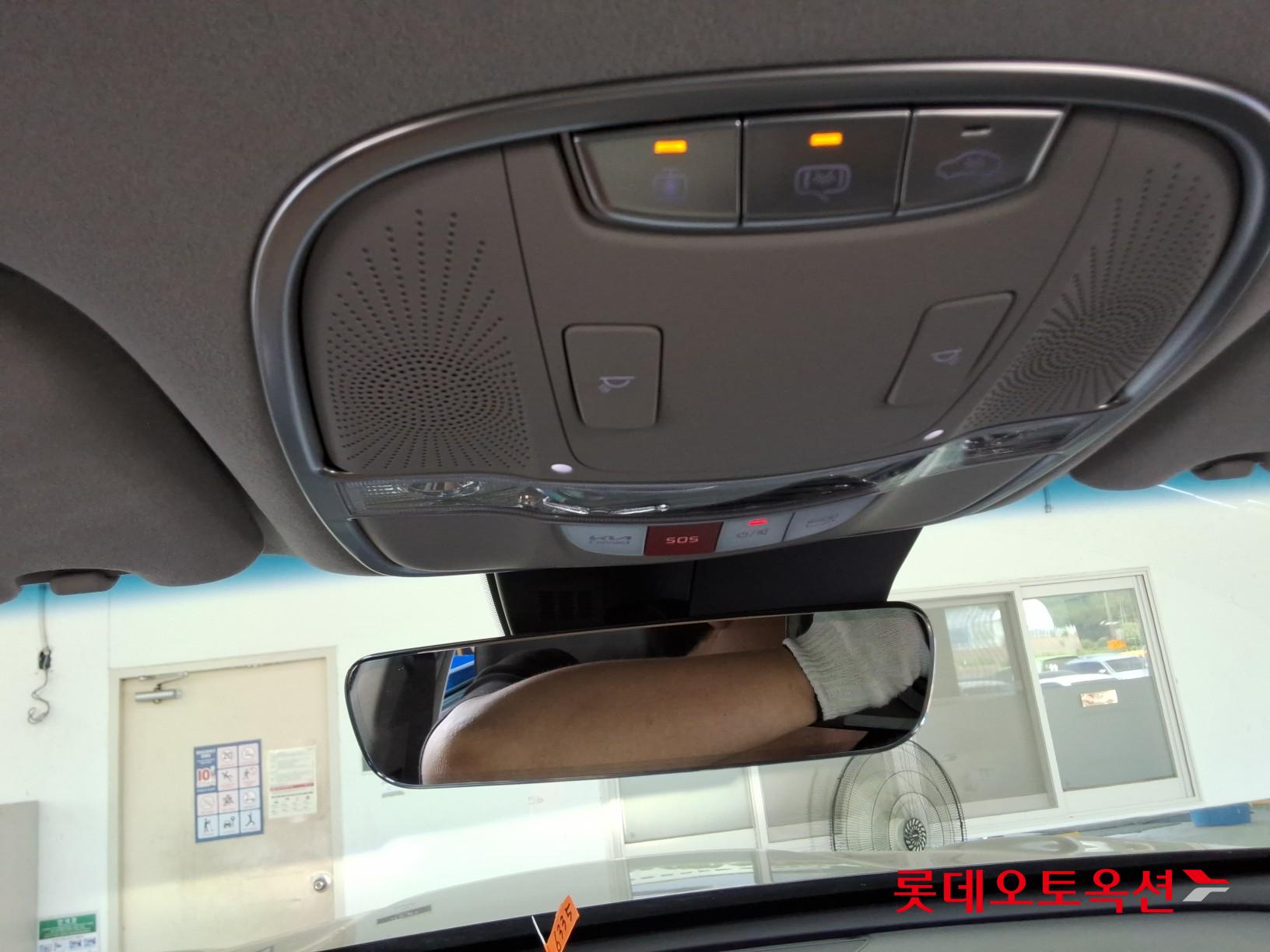 2022 - kia k9