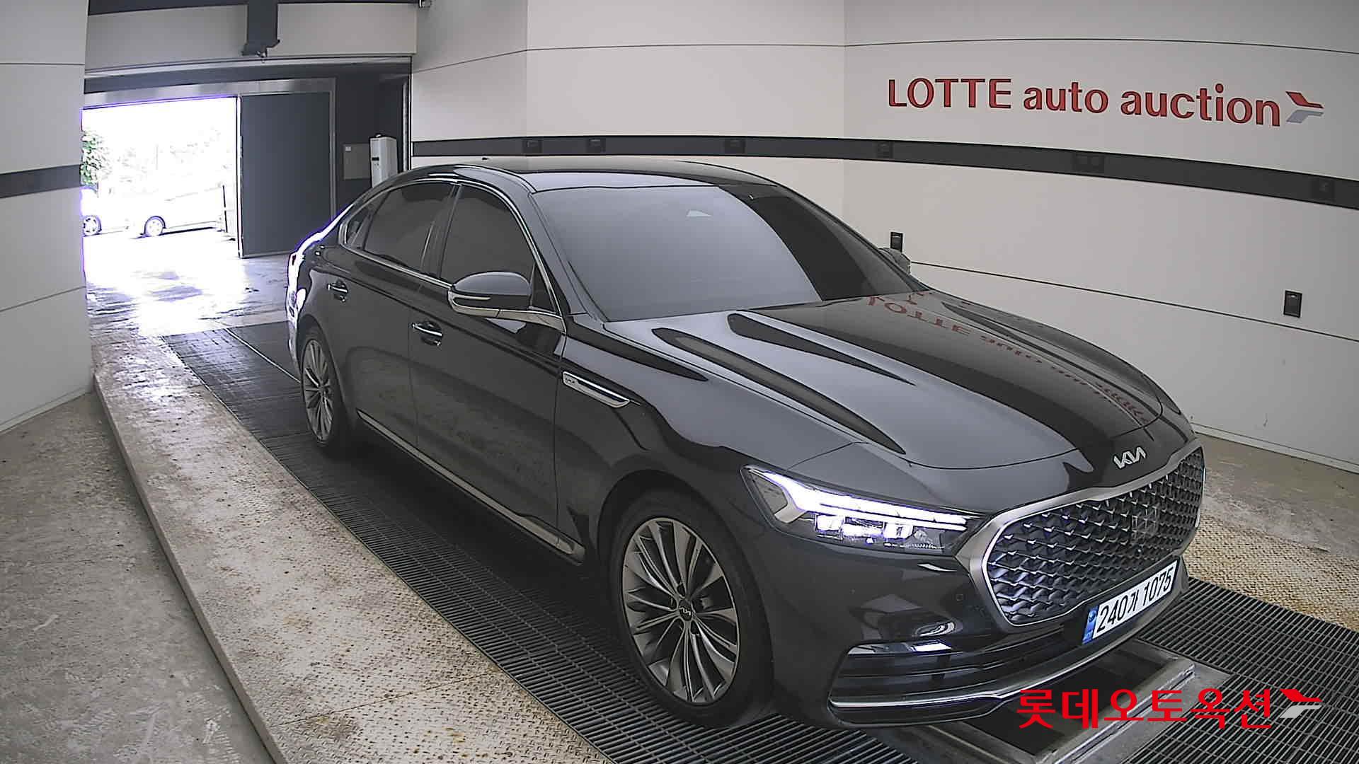 2023 - kia k9