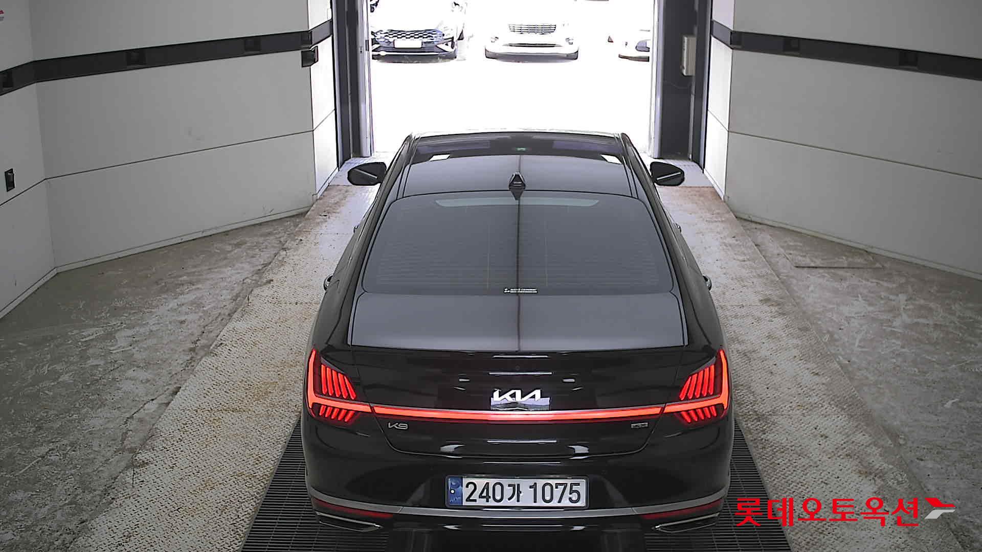 2023 - kia k9