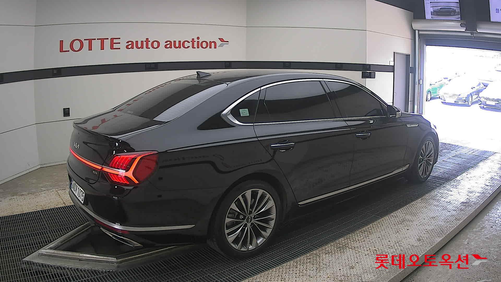 2023 - kia k9