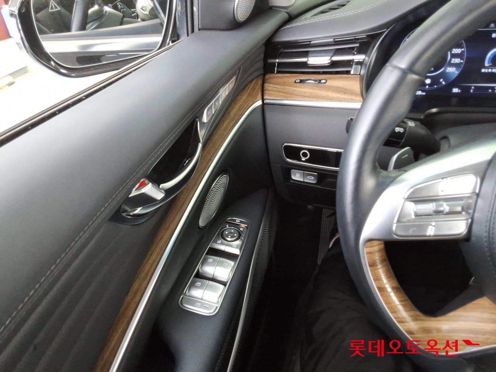 2023 - kia k9