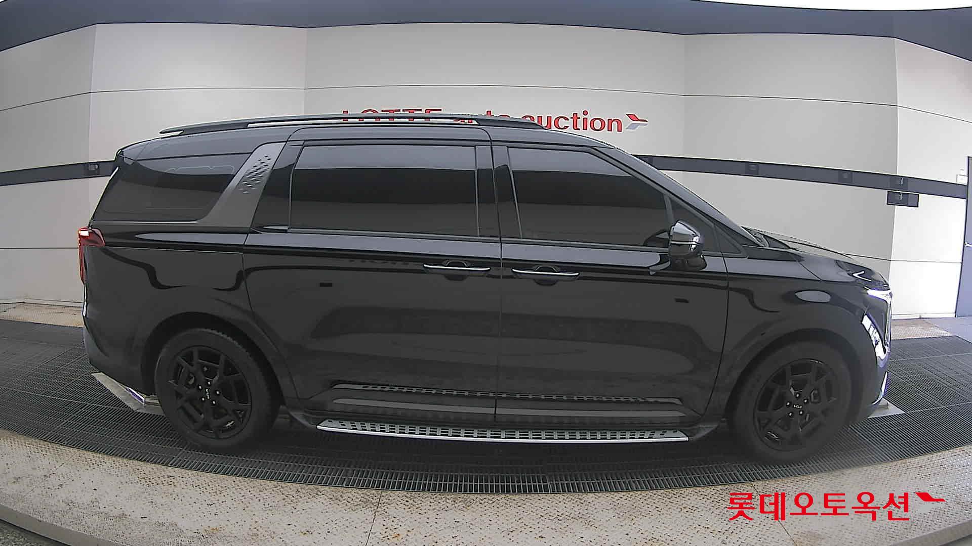 2025 - kia carnival
