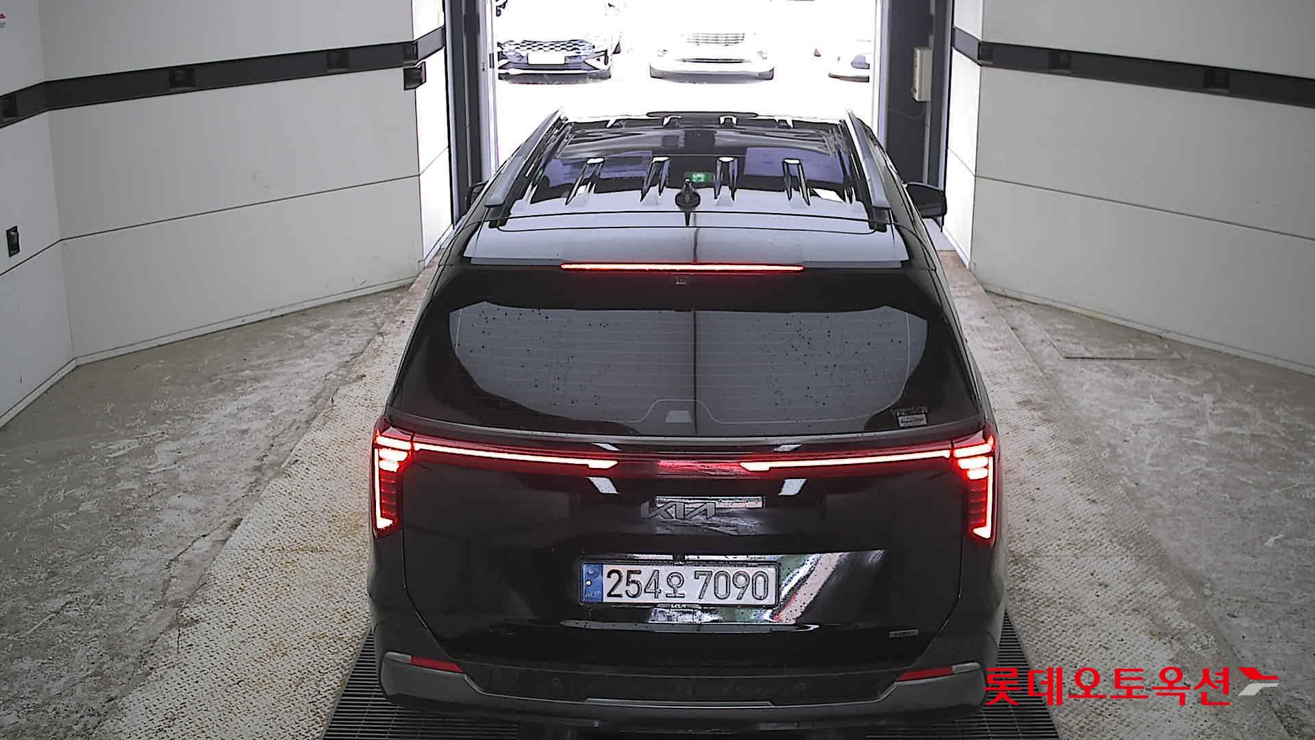2025 - kia carnival