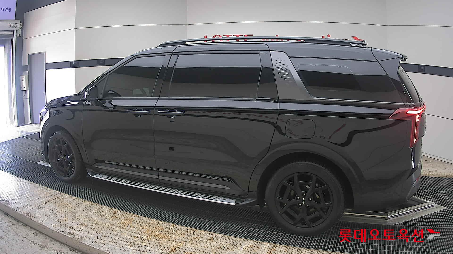 2025 - kia carnival