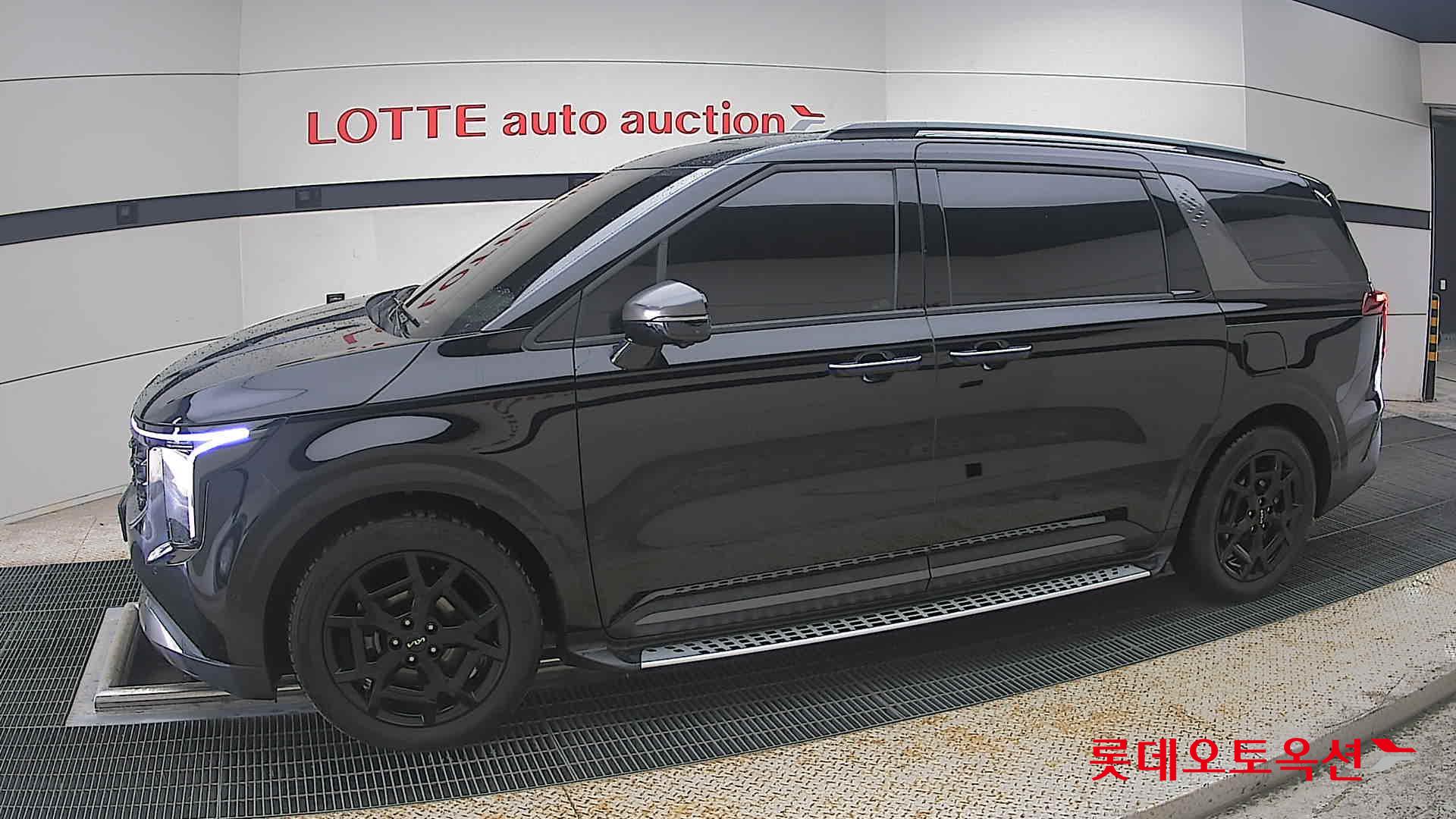2025 - kia carnival