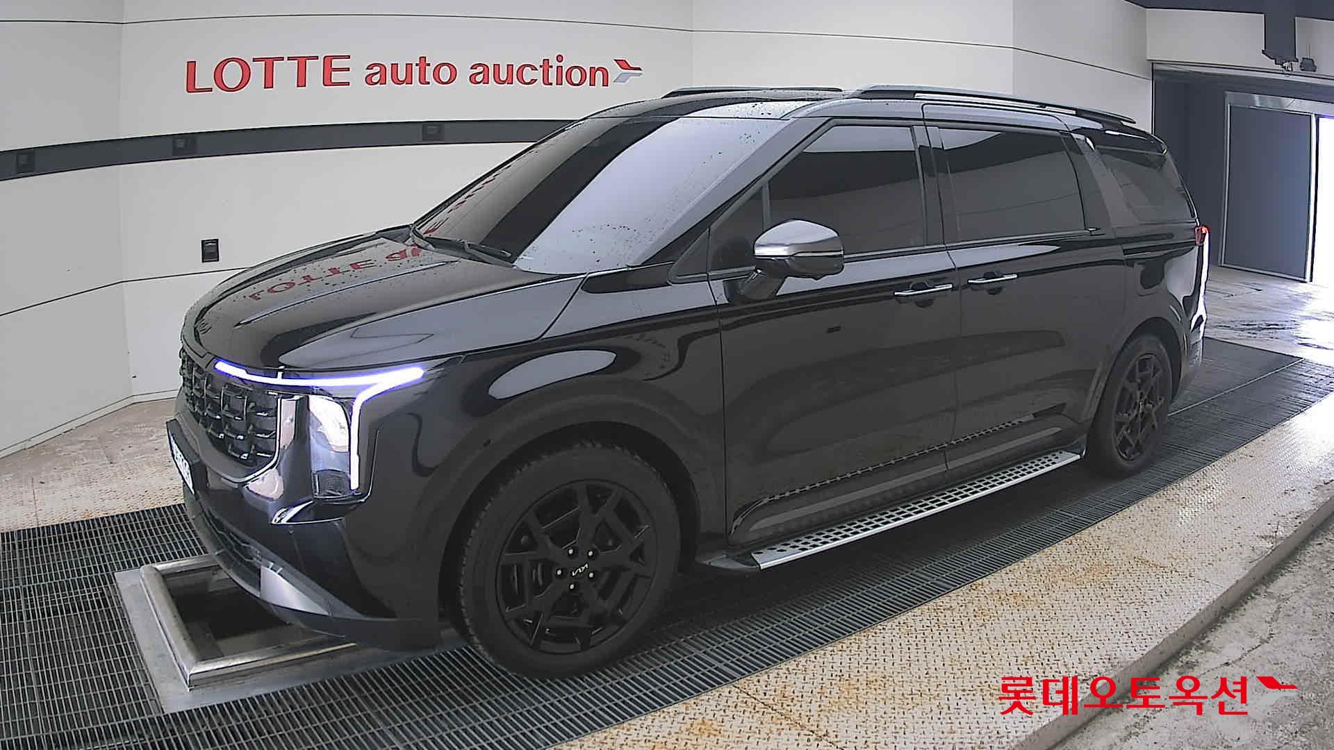 2025 - kia carnival