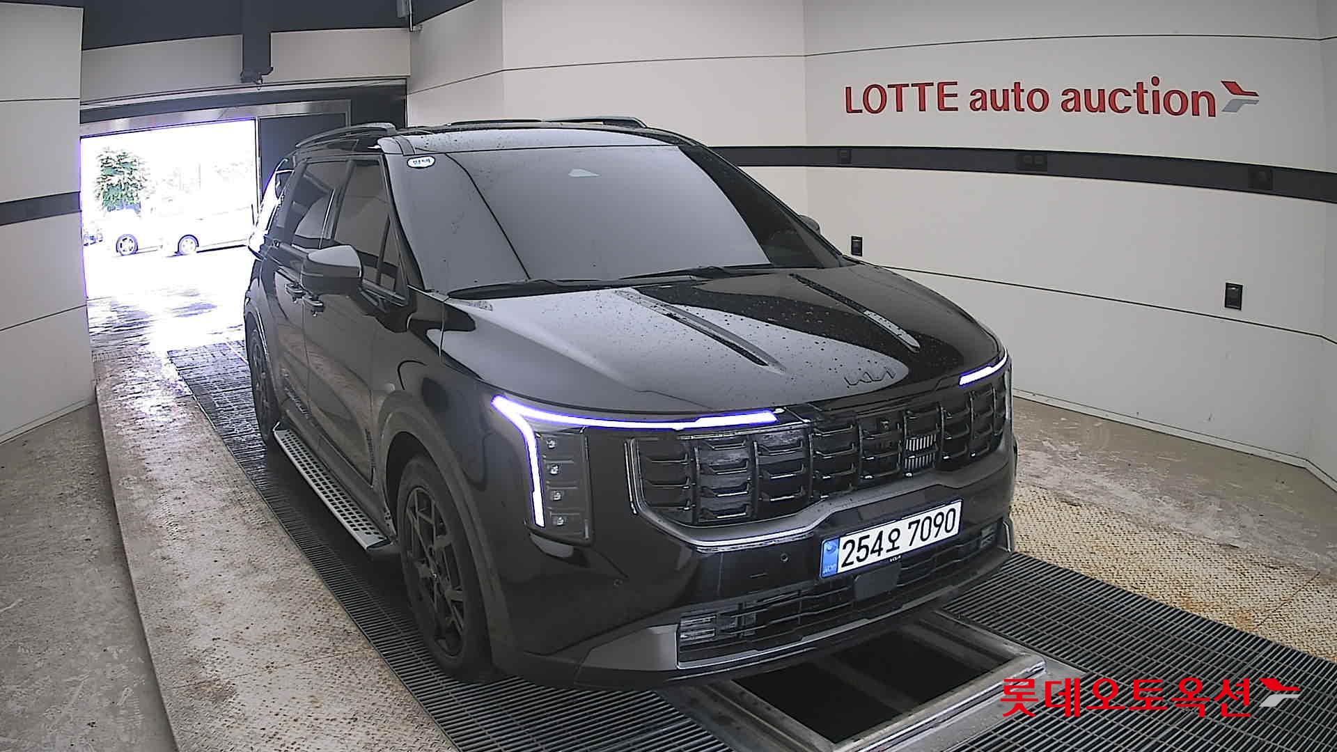 2025 - kia carnival