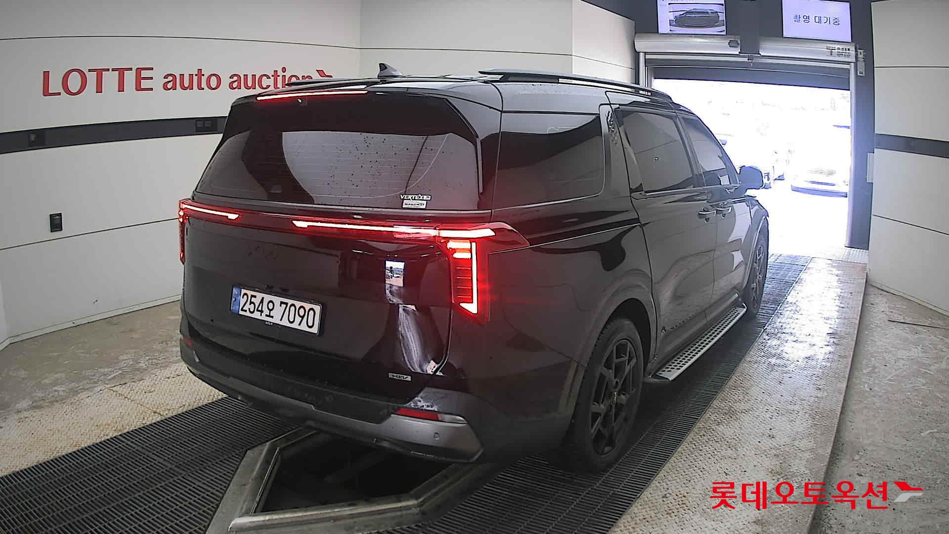 2025 - kia carnival