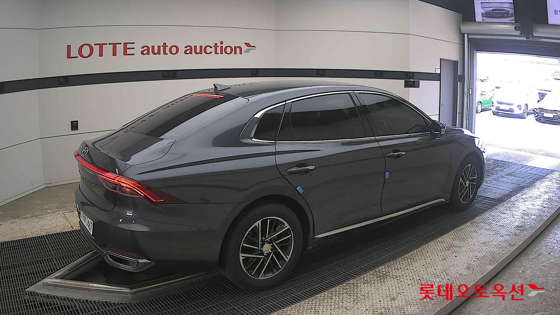 2021 - hyundai grandeur