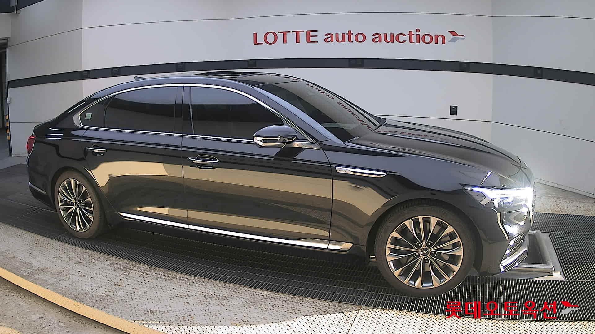 2023 - kia k9