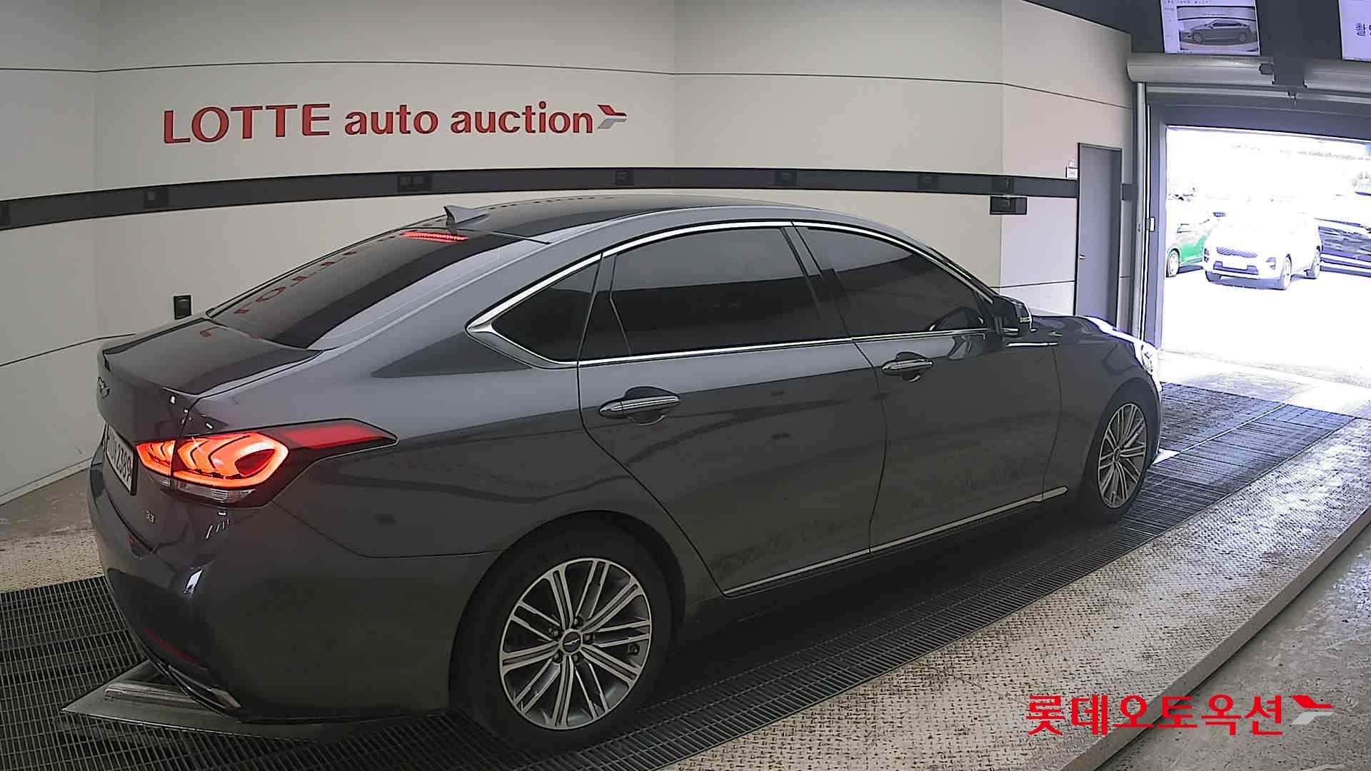 2017 - genesis g80
