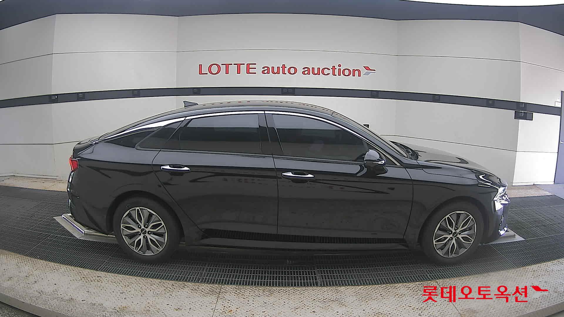 2023 - kia k5