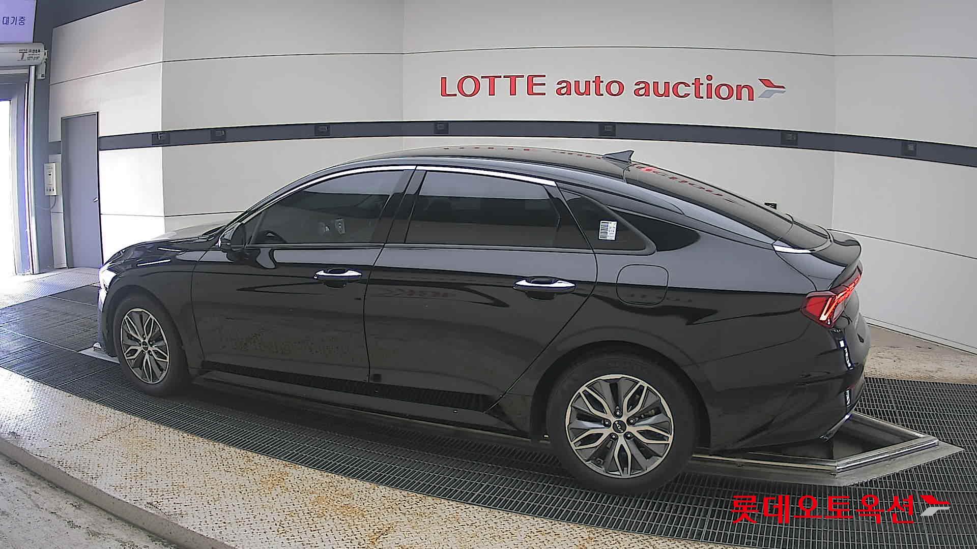 2023 - kia k5