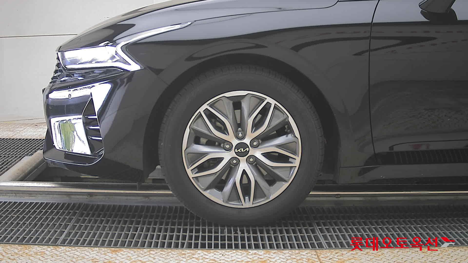 2023 - kia k5