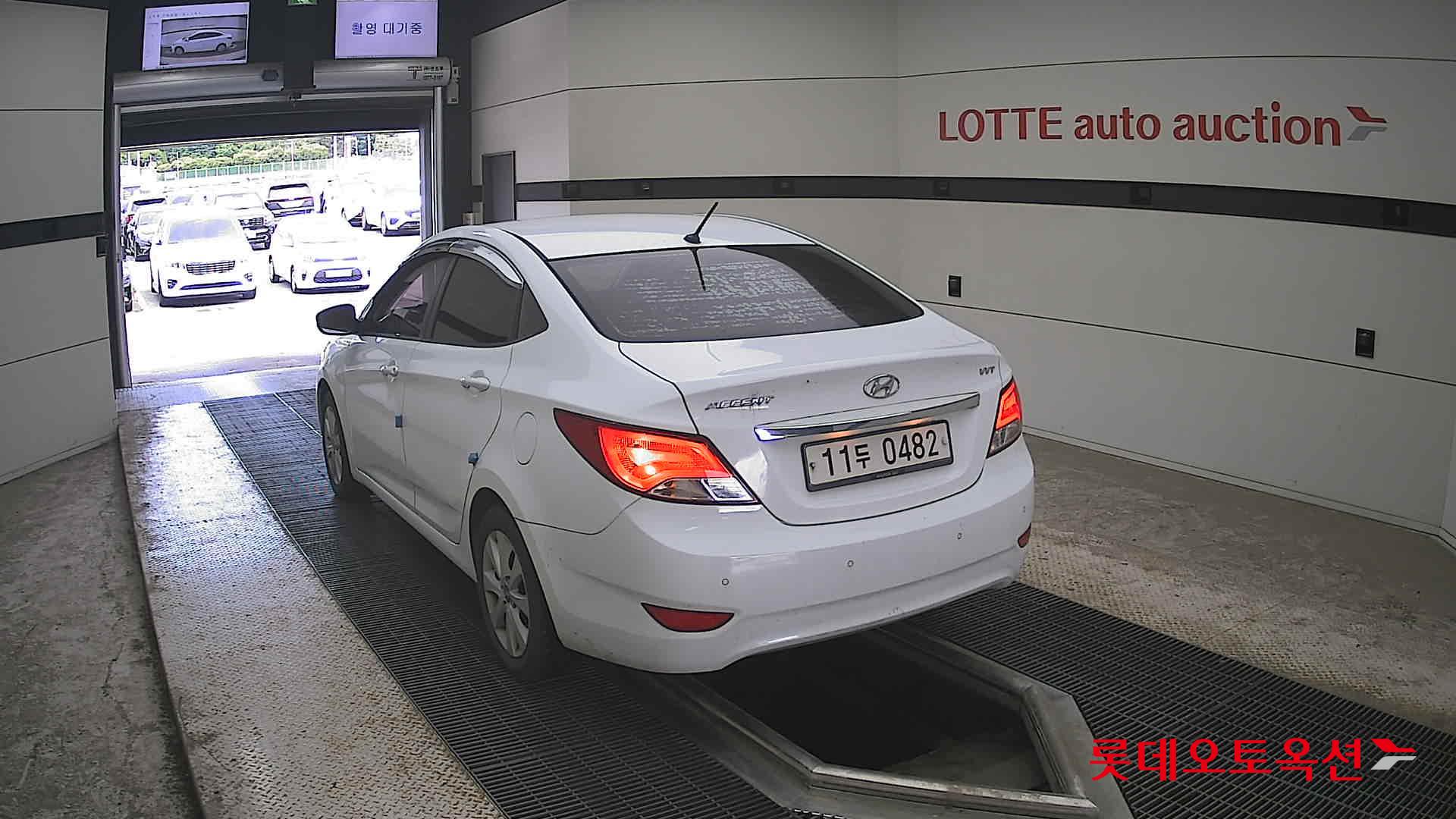 2017 - hyundai accent