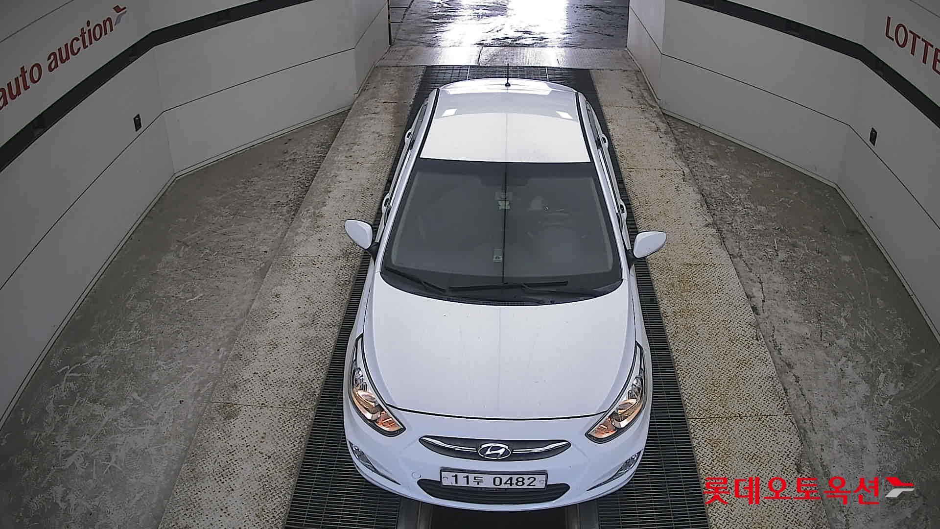 2017 - hyundai accent