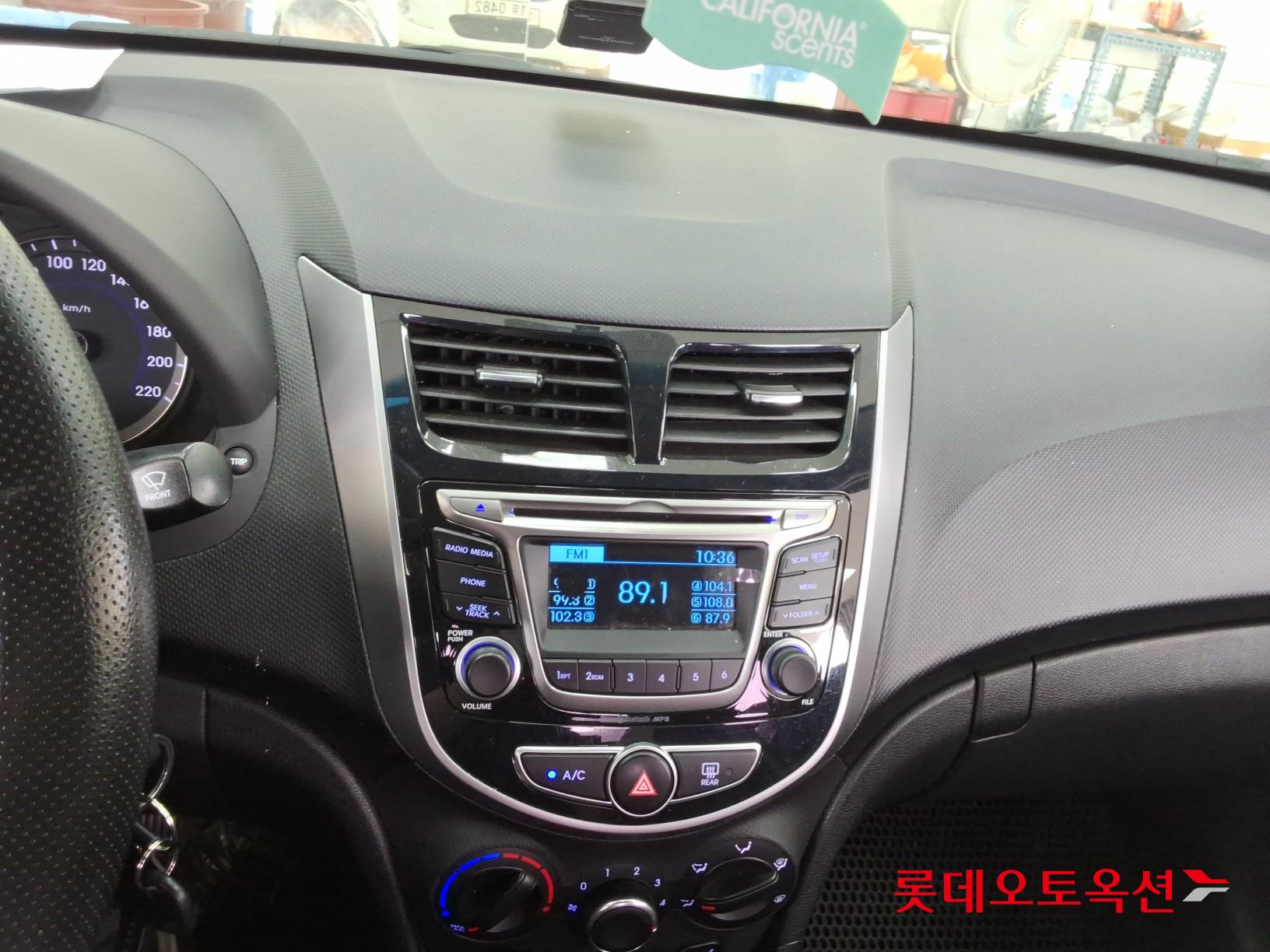 2017 - hyundai accent