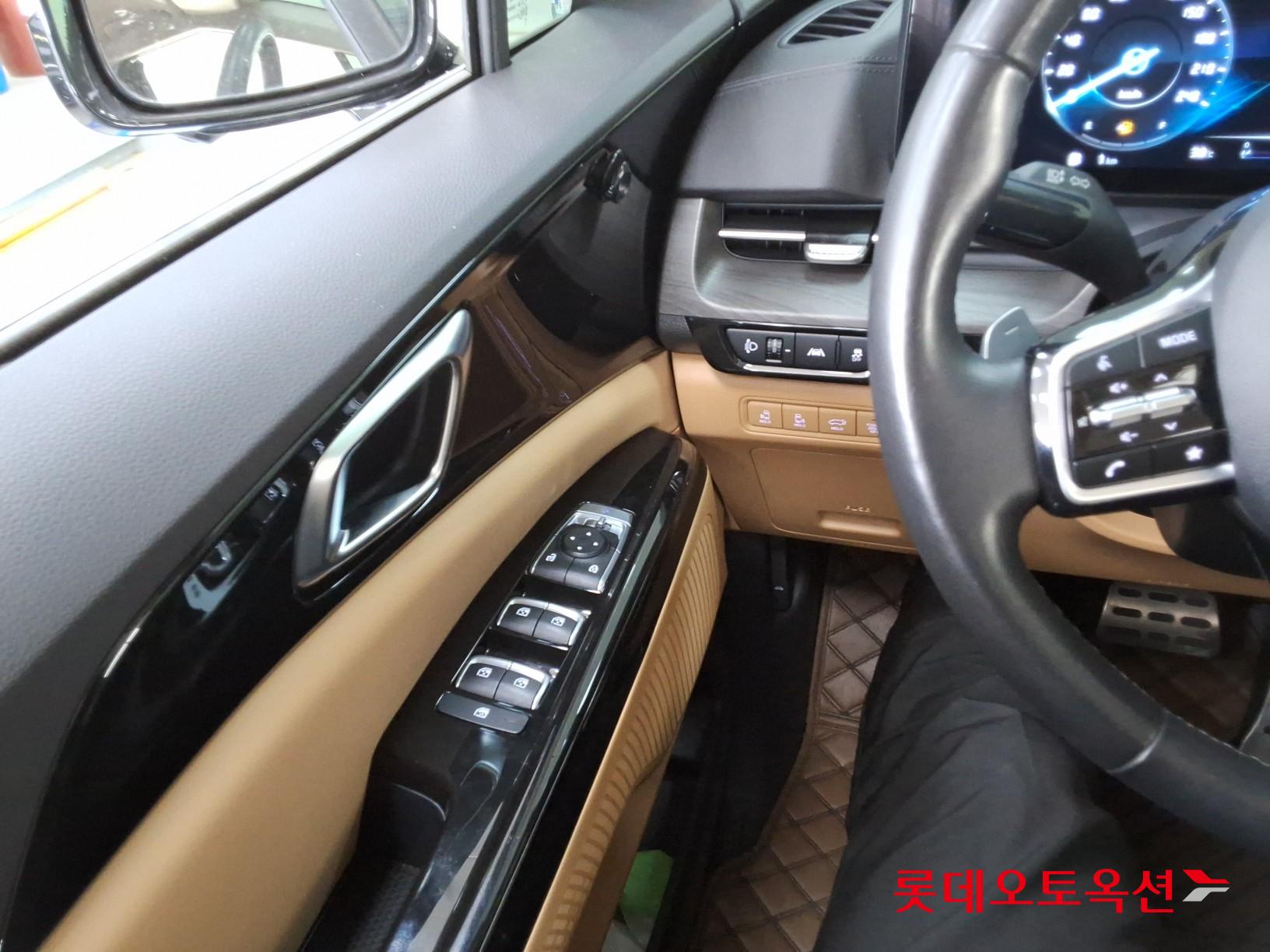 2023 - kia carnival