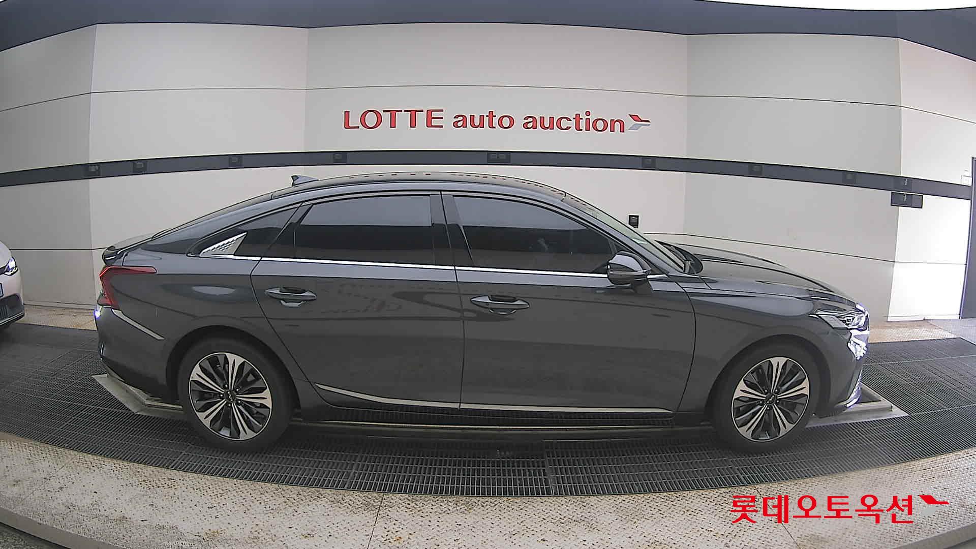2023 - kia k8