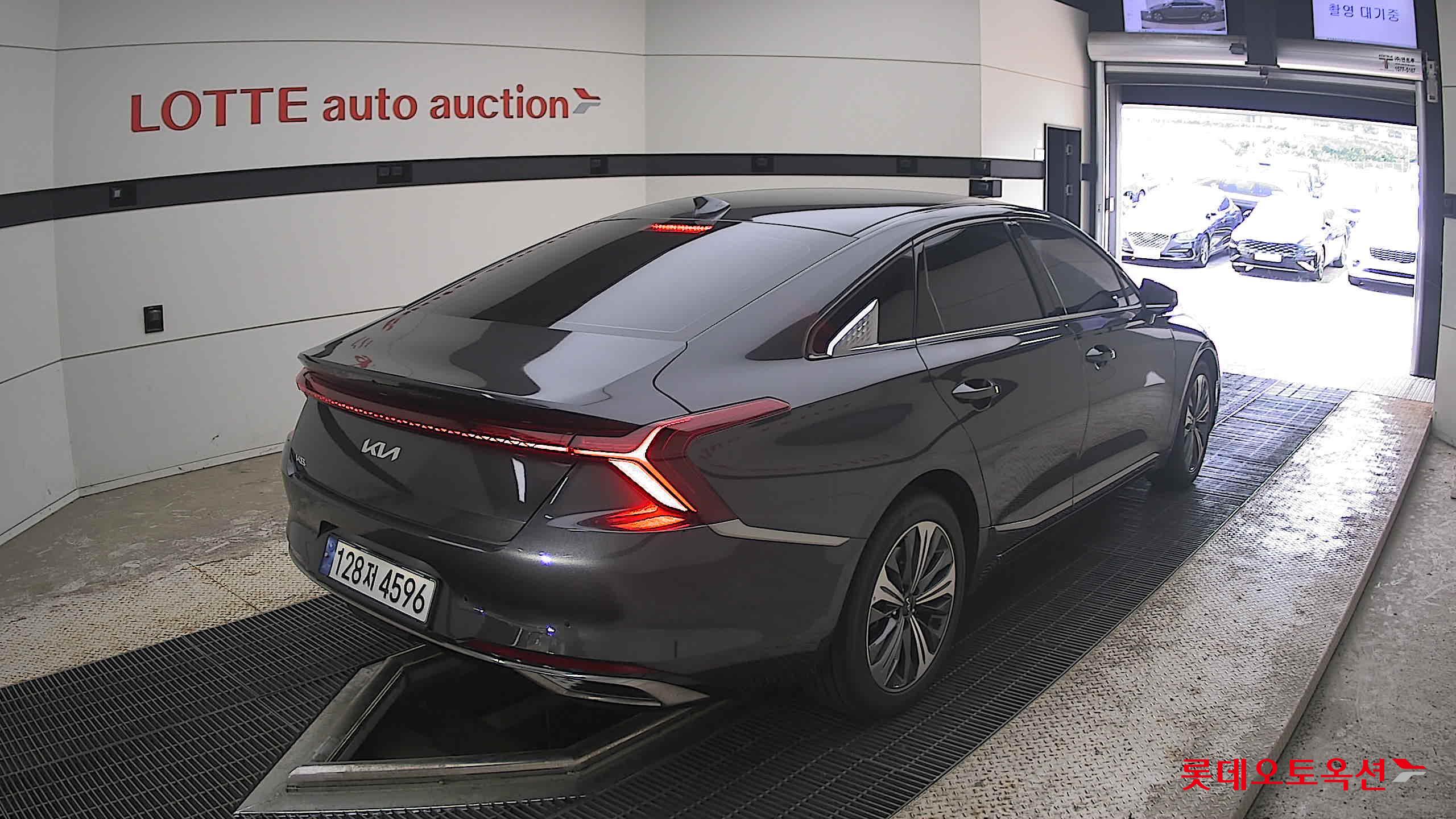 2023 - kia k8