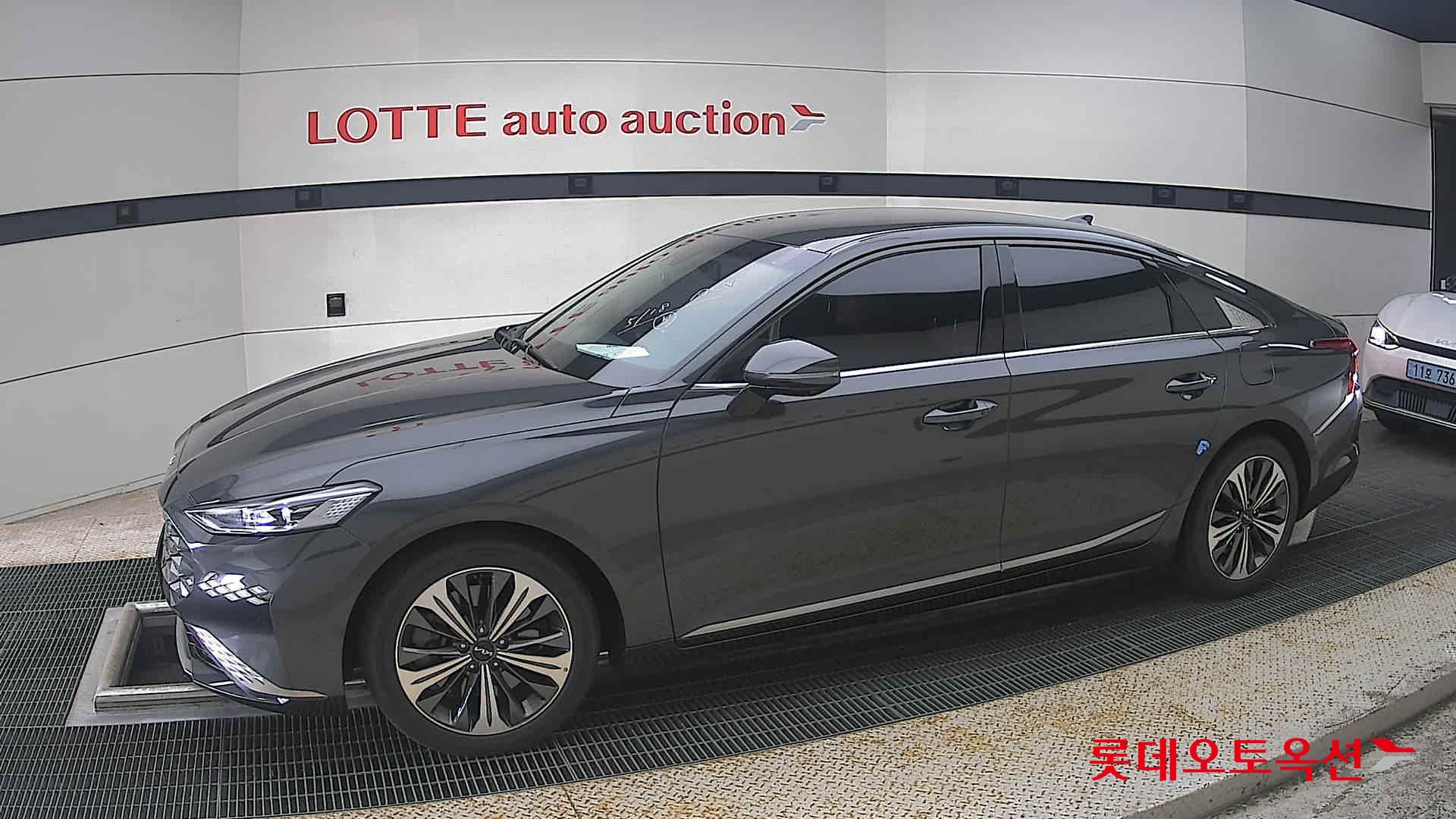 2023 - kia k8