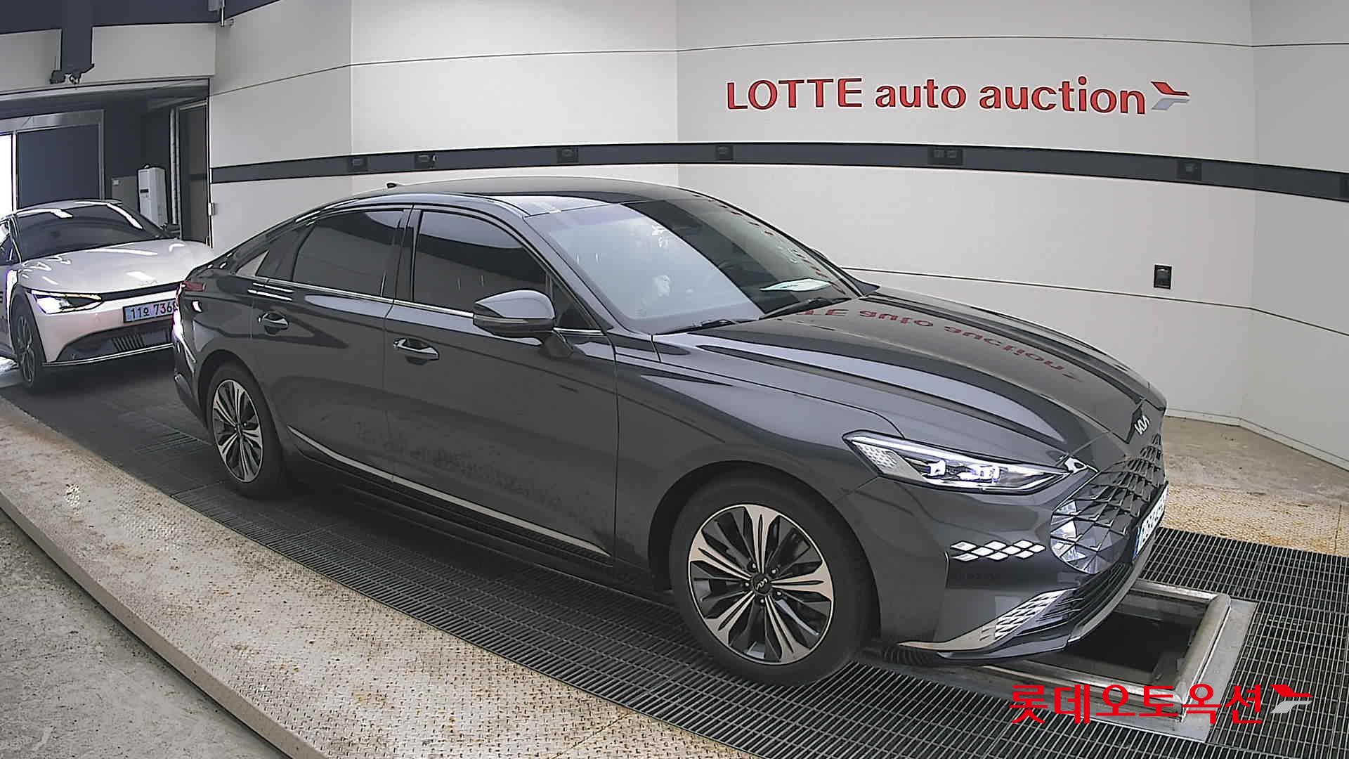 2023 - kia k8