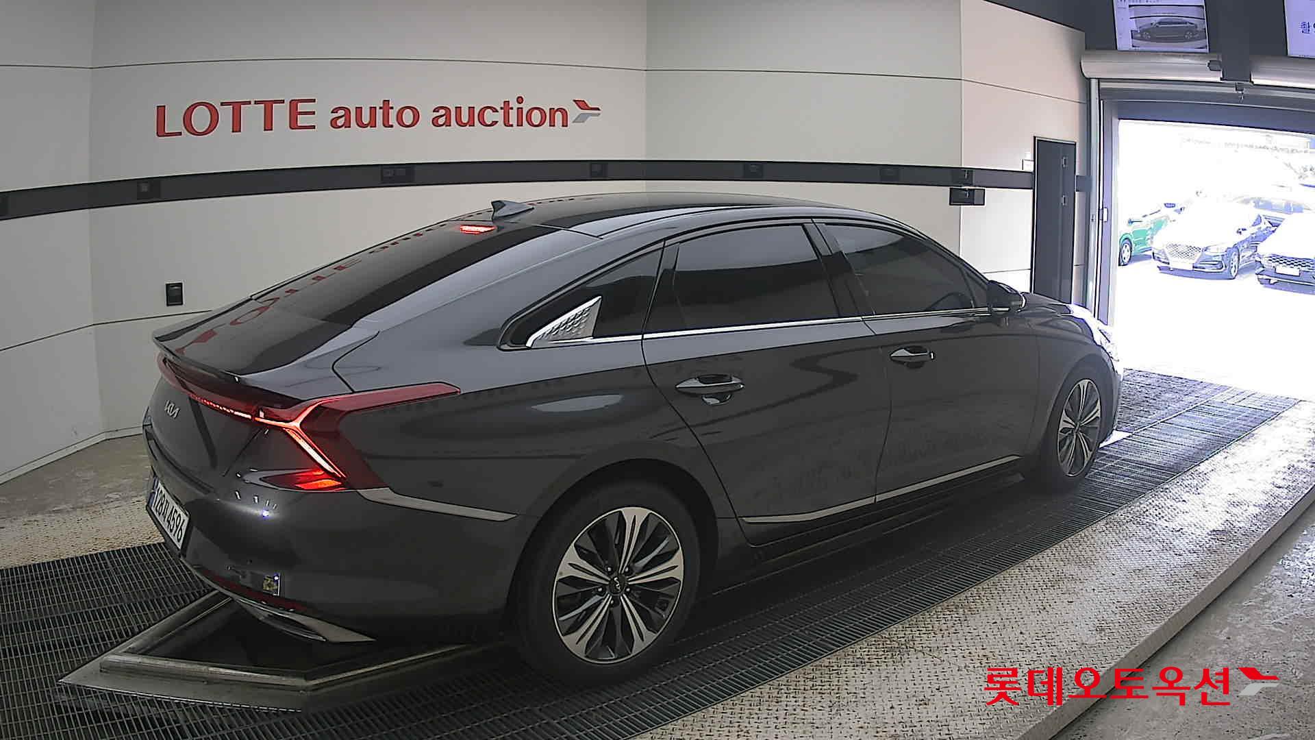 2023 - kia k8