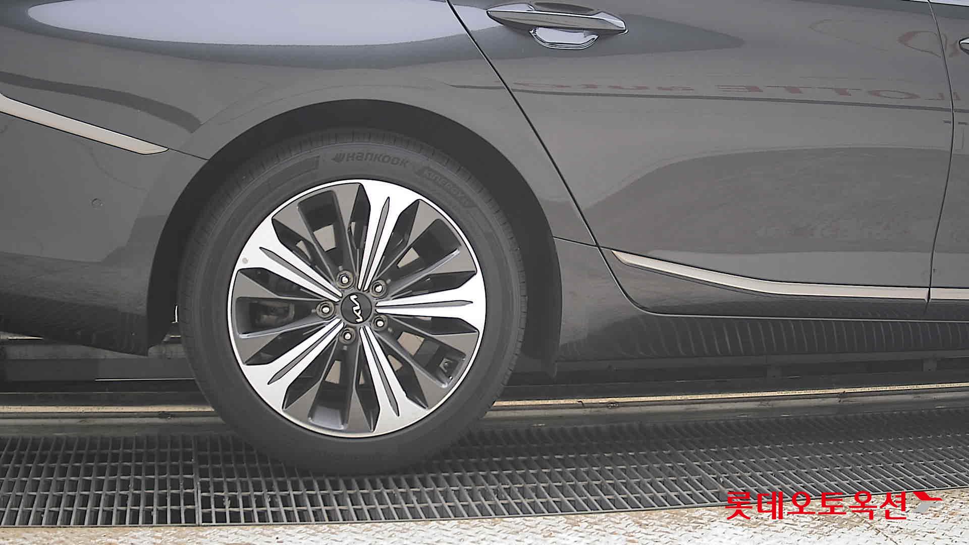 2023 - kia k8